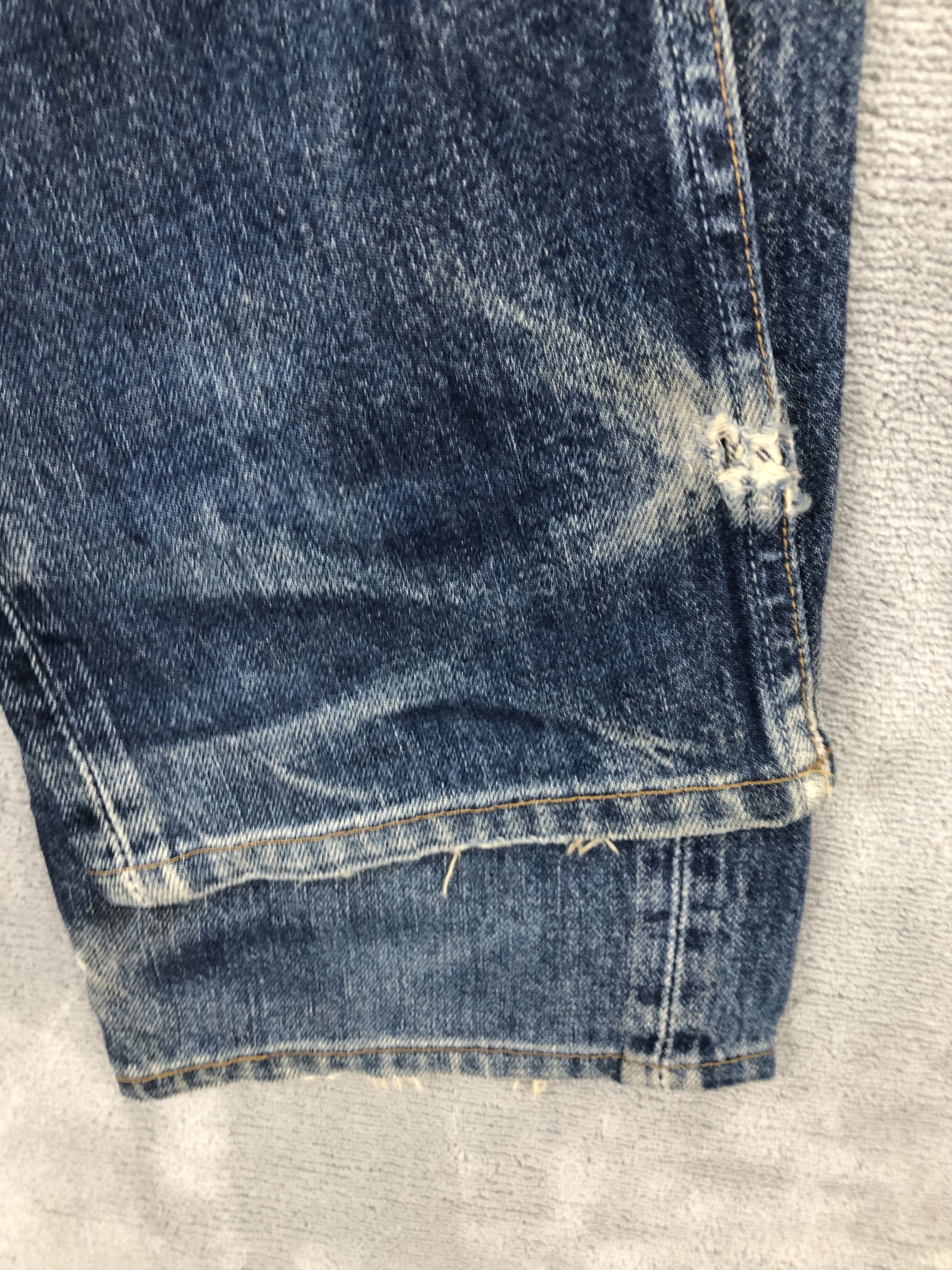 Vintage Levis 501 Distressed Denim Jeans