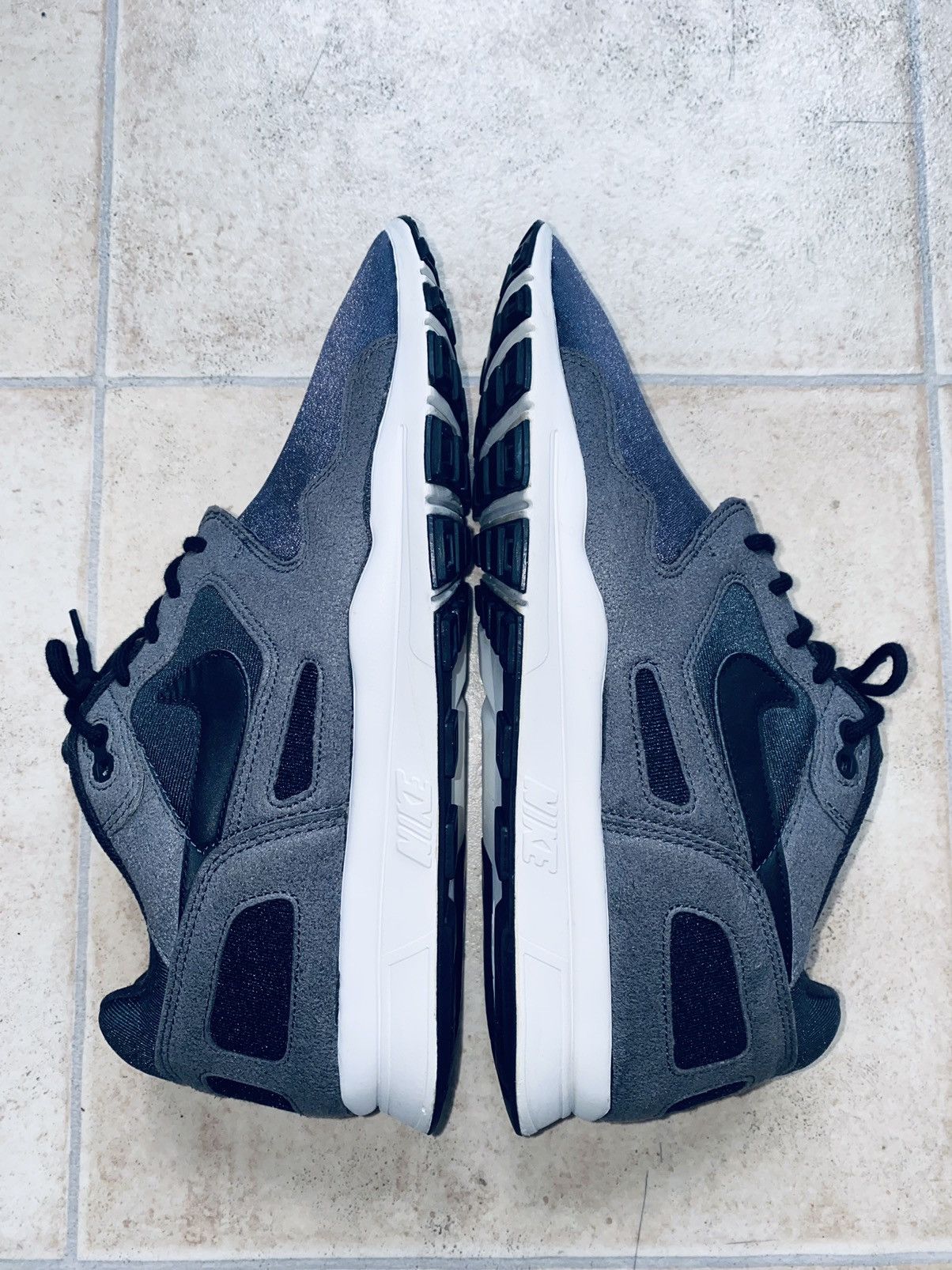 Nike × atmos NikeLab Air Flow Zoom Tn Pegasus Spiridon React Vomero Size US 10.5 / EU 43-44 - 3 Thumbnail