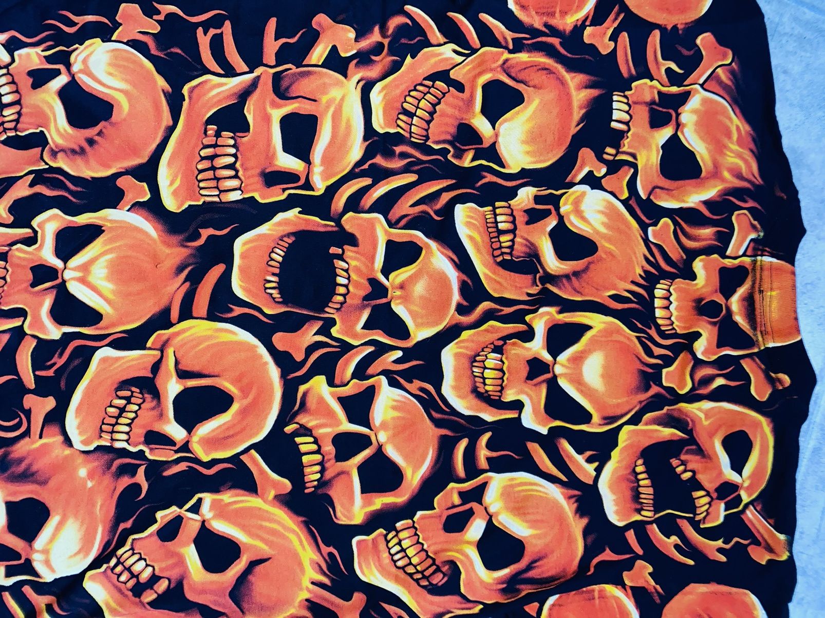 Liquid Blue Flame Skull L 2006 Glow In Dark Size US L / EU 52-54 / 3 - 7 Thumbnail