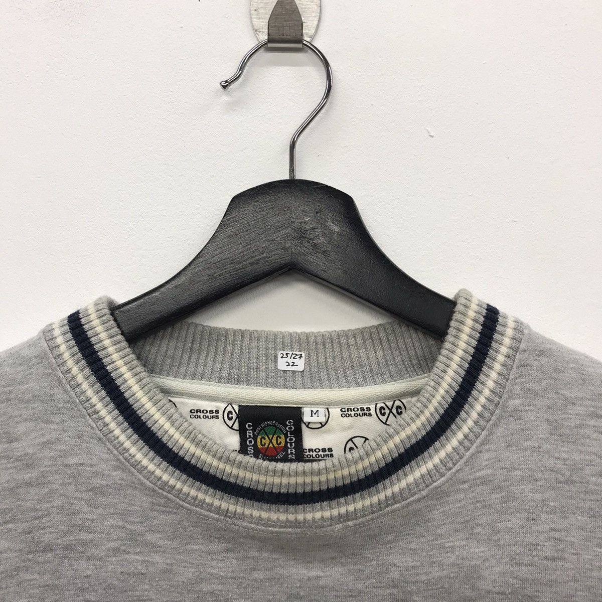 Cross Colours × Vintage Rare!! Vintage Cross Colours Embroidery Sweatshirt Size US M / EU 48-50 / 2 - 3 Thumbnail