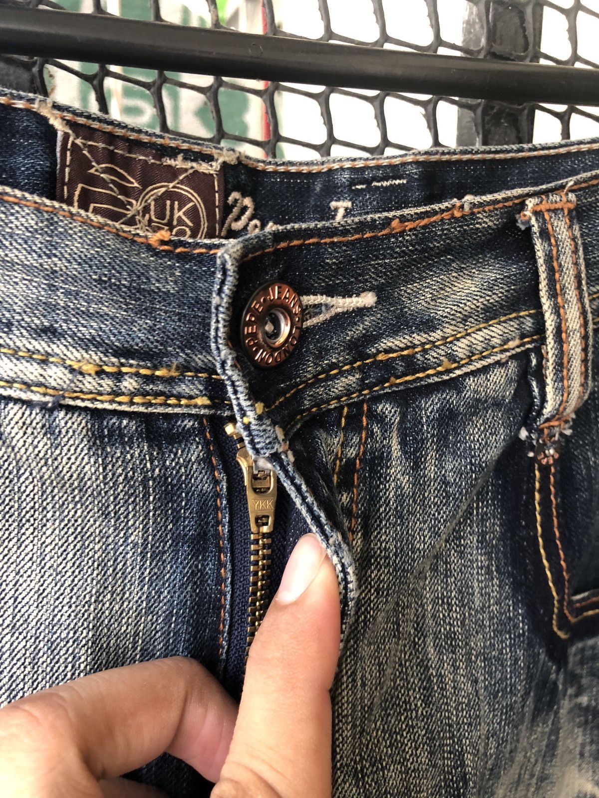 Pepe Jeans PEPE JEANS LONDON PATCHED BORO BAGGY DENIM JEANS Size US 36 / EU 52 - 4 Thumbnail