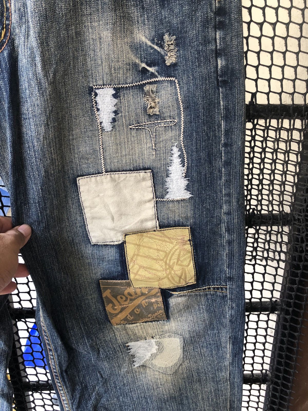 Pepe Jeans PEPE JEANS LONDON PATCHED BORO BAGGY DENIM JEANS Size US 36 / EU 52 - 7 Thumbnail