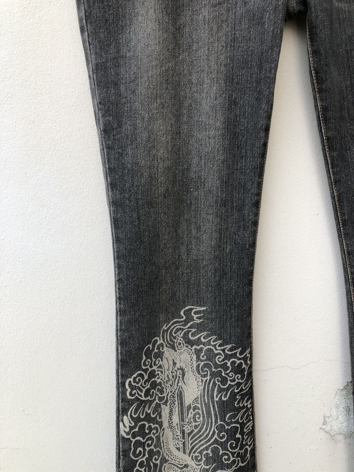 Vintage Vintage Mash Mania Japan Dragon Paint Denim Flare Jeans Size US 29 - 7 Thumbnail