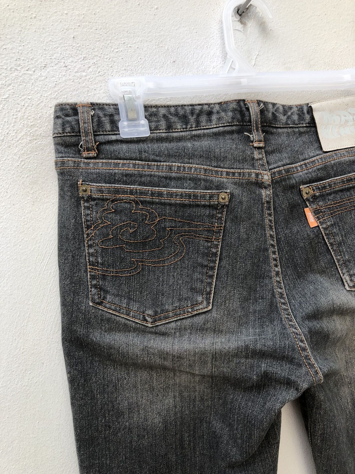 Vintage Vintage Mash Mania Japan Dragon Paint Denim Flare Jeans Size US 29 - 13 Thumbnail