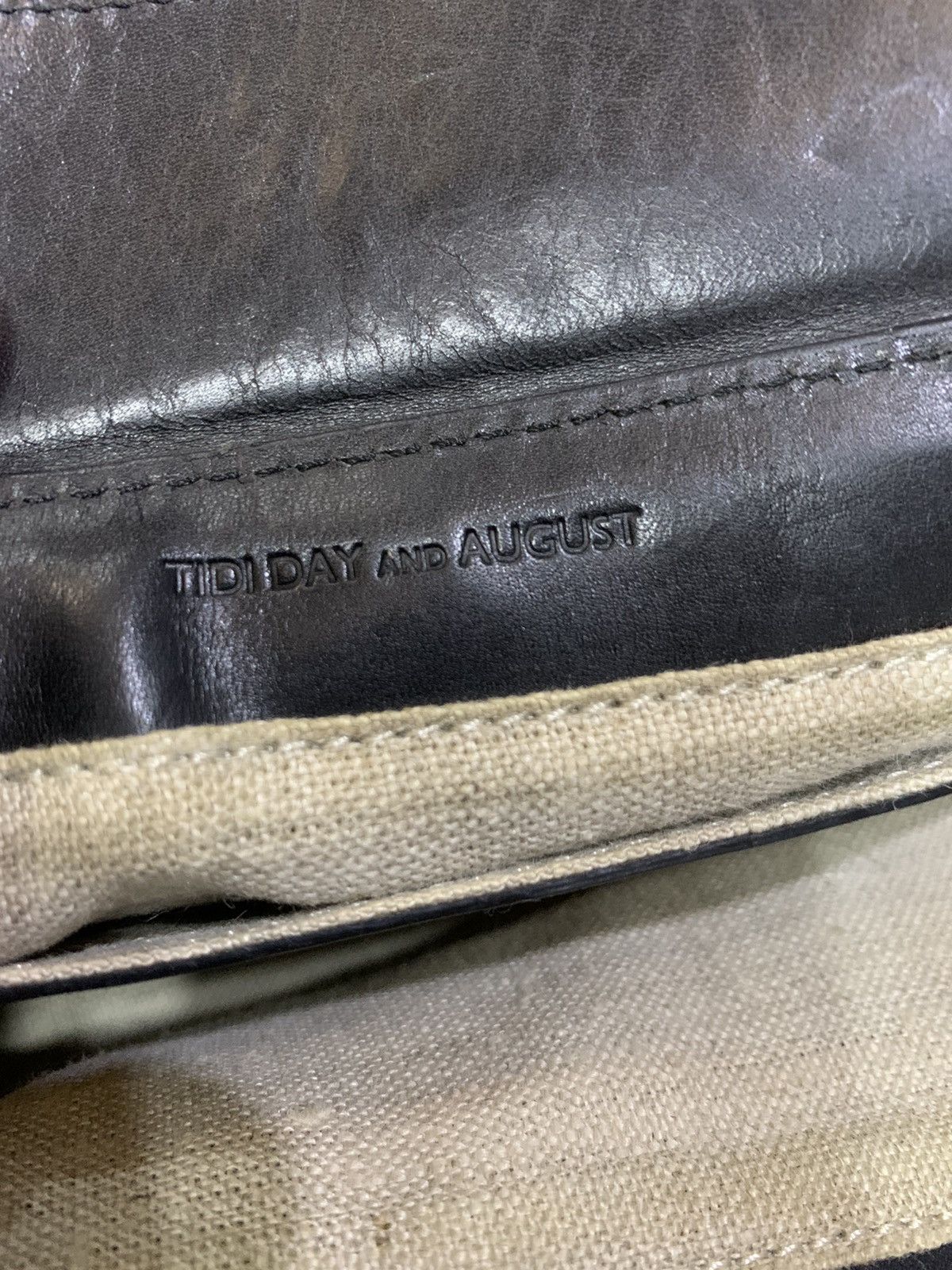 Japanese Brand TIDI DAY AND AUGUST FULL LEATHER BAG Size ONE SIZE - 3 Thumbnail