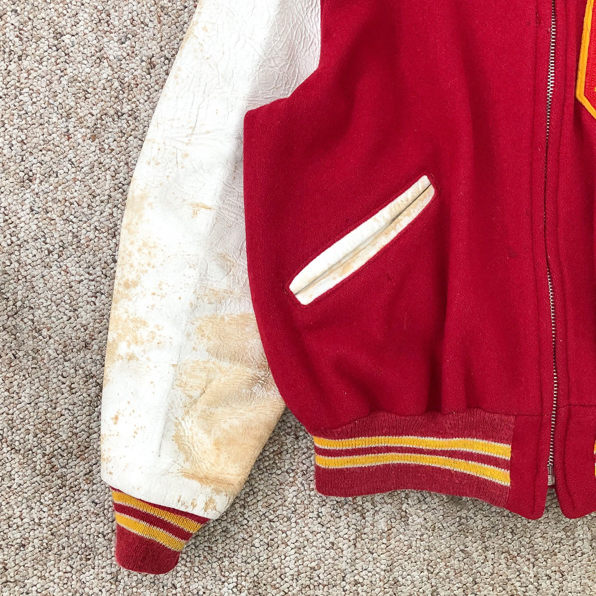 Vintage 60s Boxy Sun Faded 'Oxnard' Varsity Jacket Size US L / EU 52-54 / 3 - 3 Thumbnail