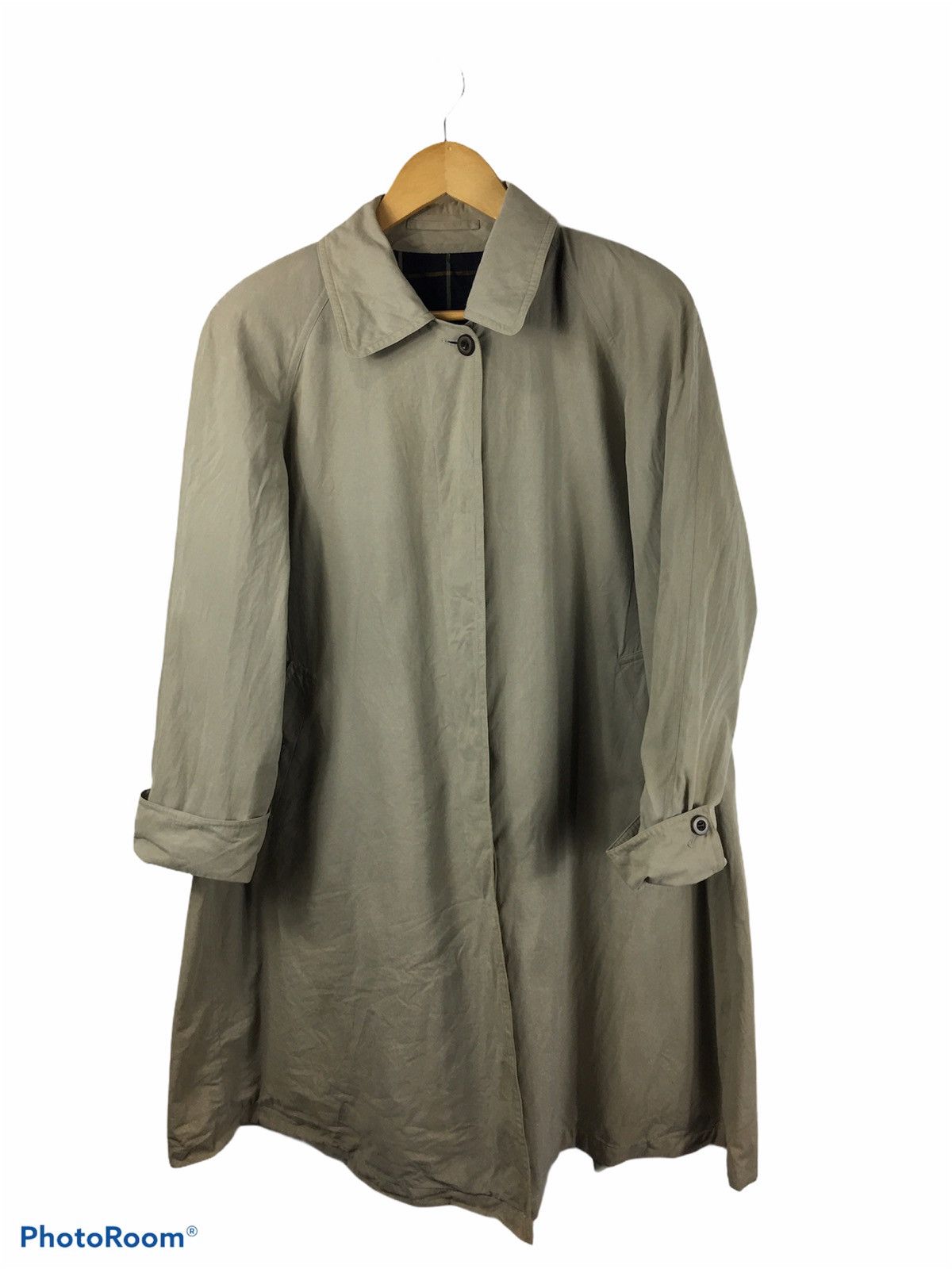 Burberry × Vintage Vintage Burberrys Trench Coat nova check inside jacket Size US L / EU 52-54 / 3 - 2 Thumbnail