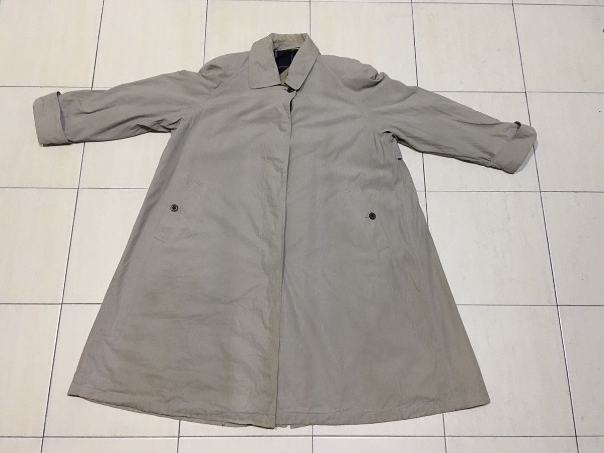 Burberry × Vintage Vintage Burberrys Trench Coat nova check inside jacket Size US L / EU 52-54 / 3 - 8 Thumbnail
