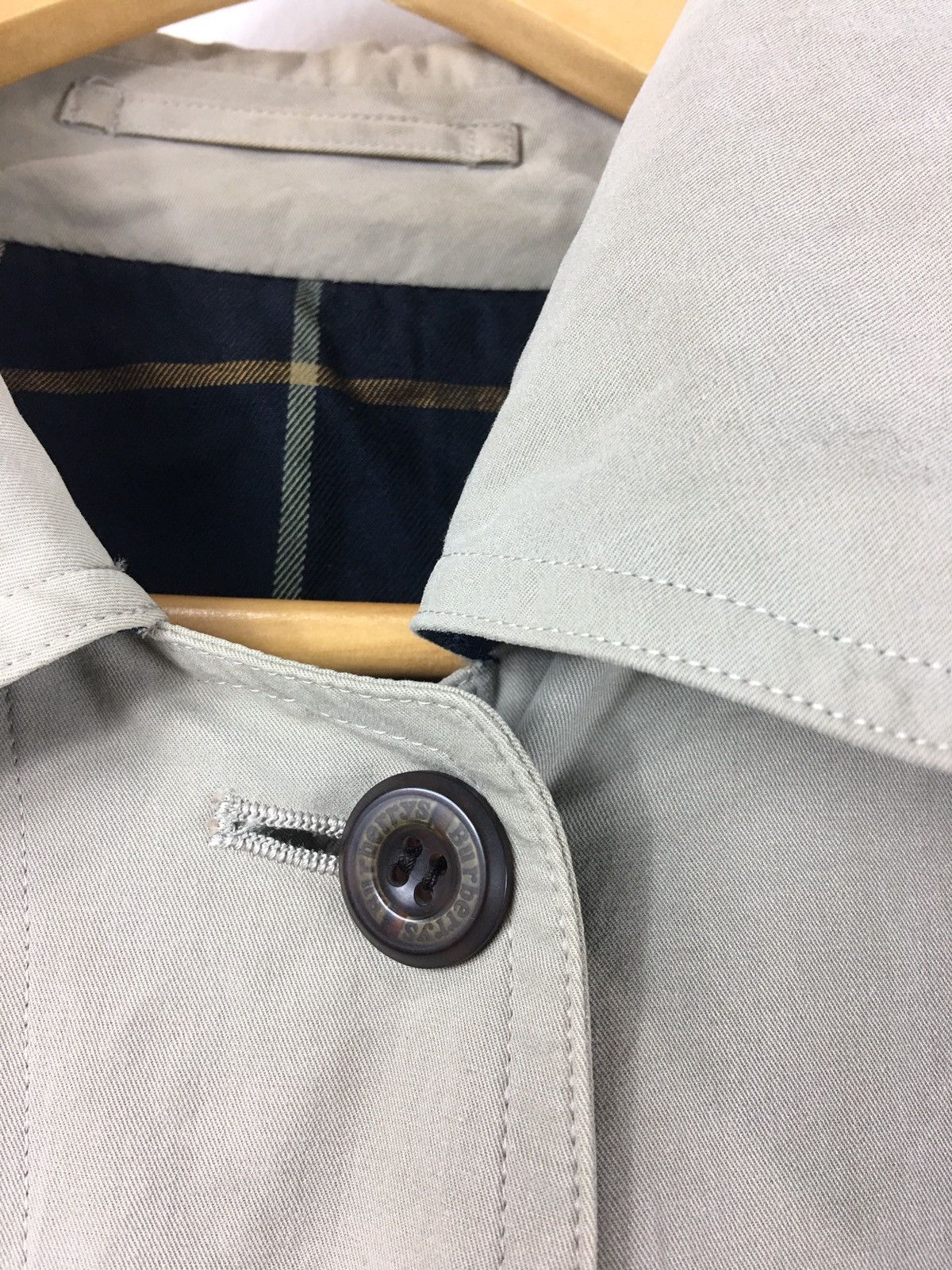 Burberry × Vintage Vintage Burberrys Trench Coat nova check inside jacket Size US L / EU 52-54 / 3 - 6 Thumbnail