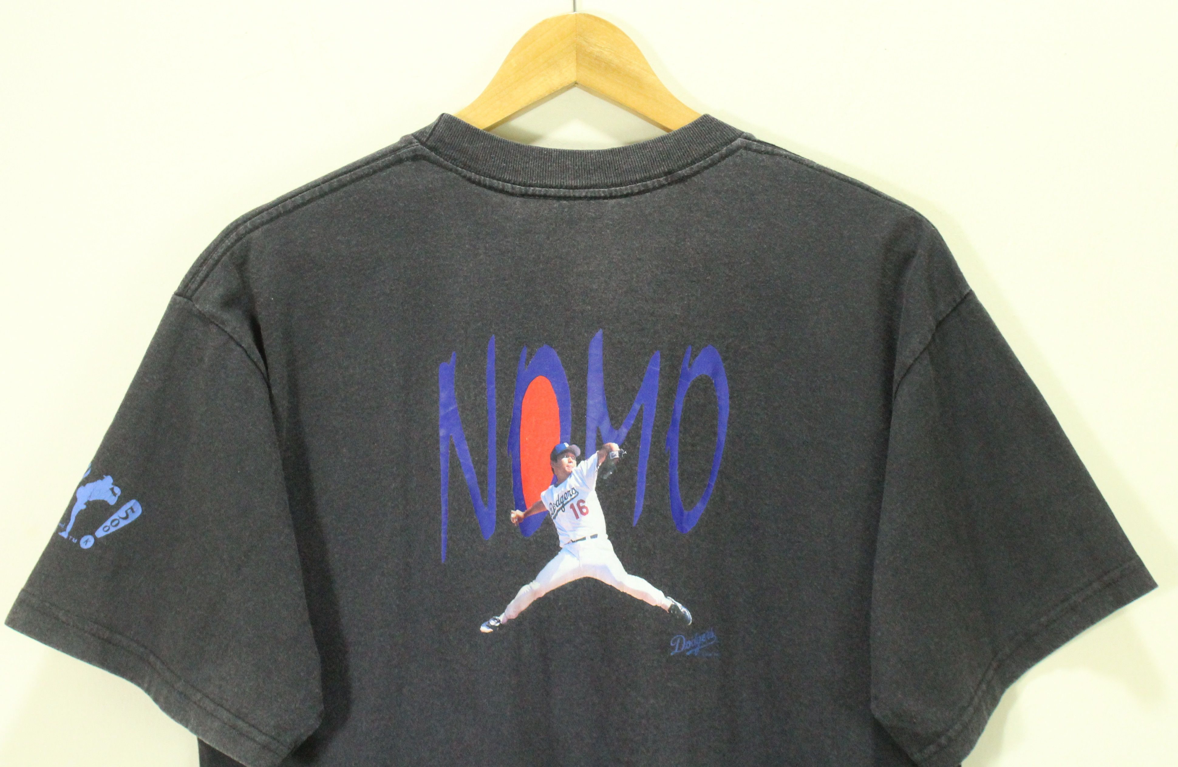 Vintage 90s DODGERS NOMO T Shirt 1997 Faded Black