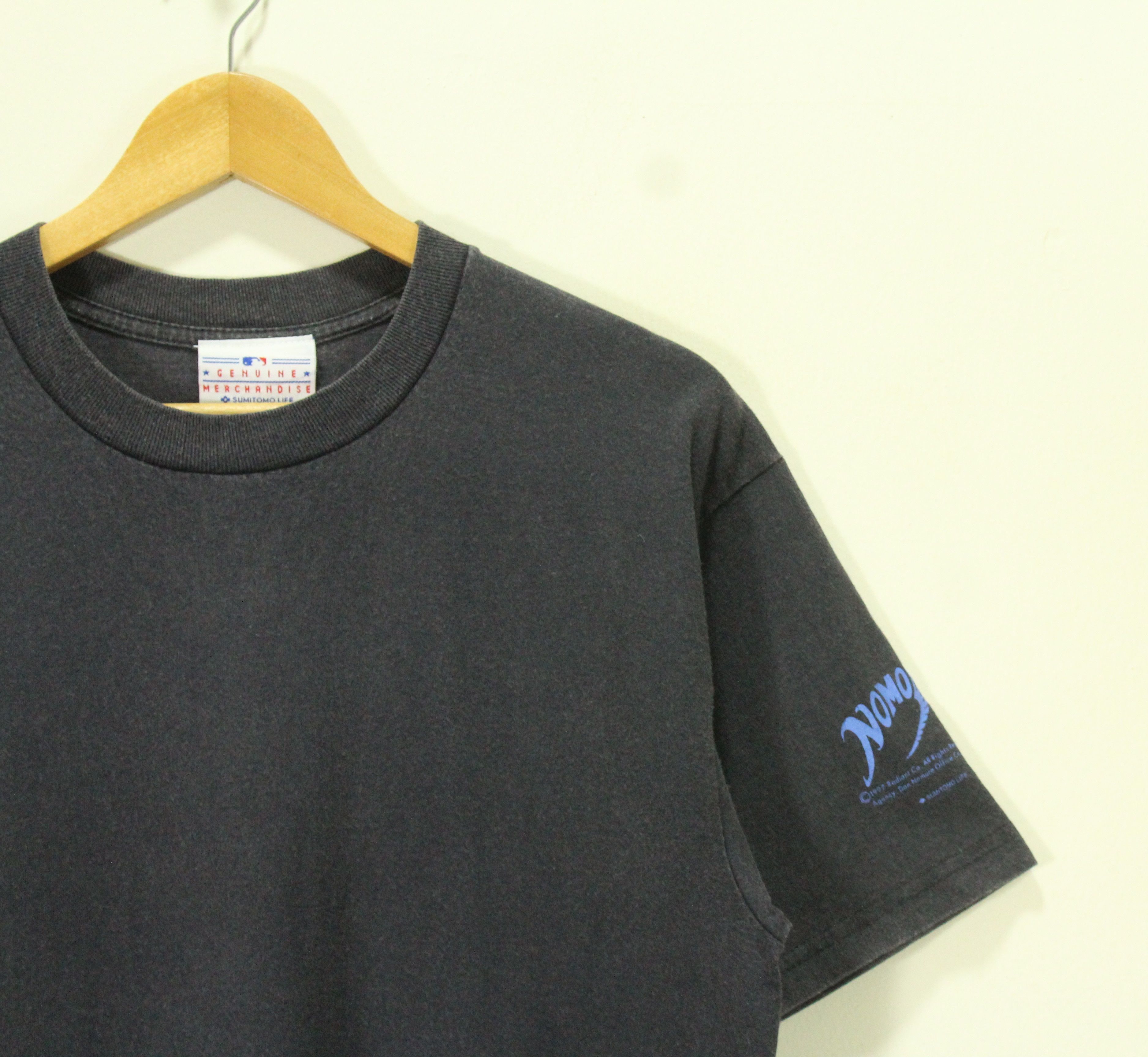 MLB Vintage 90s DODGERS NOMO T Shirt 1997 Faded Black Size US L / EU 52-54 / 3 - 4 Thumbnail