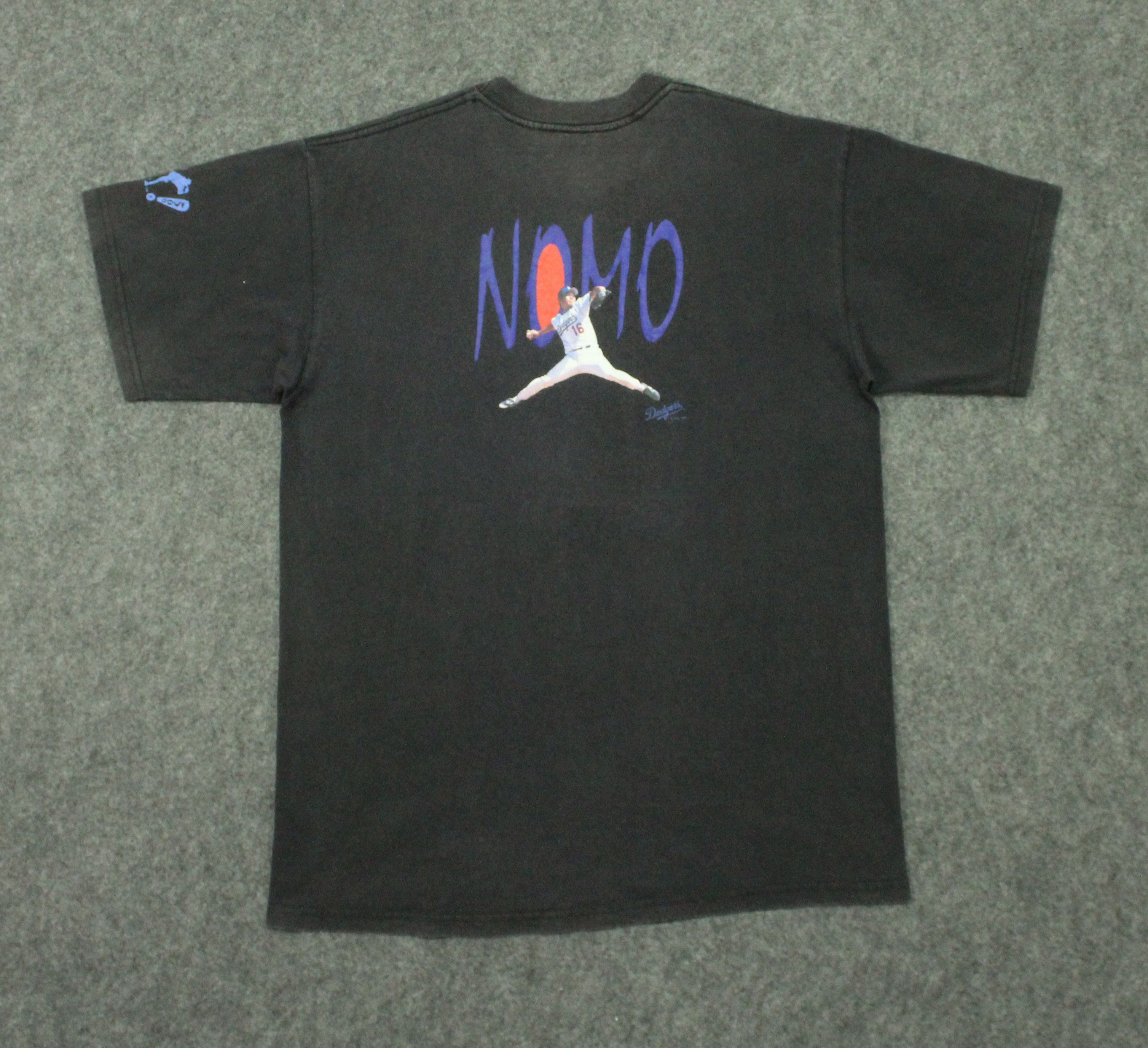MLB Vintage 90s DODGERS NOMO T Shirt 1997 Faded Black Size US L / EU 52-54 / 3 - 7 Thumbnail