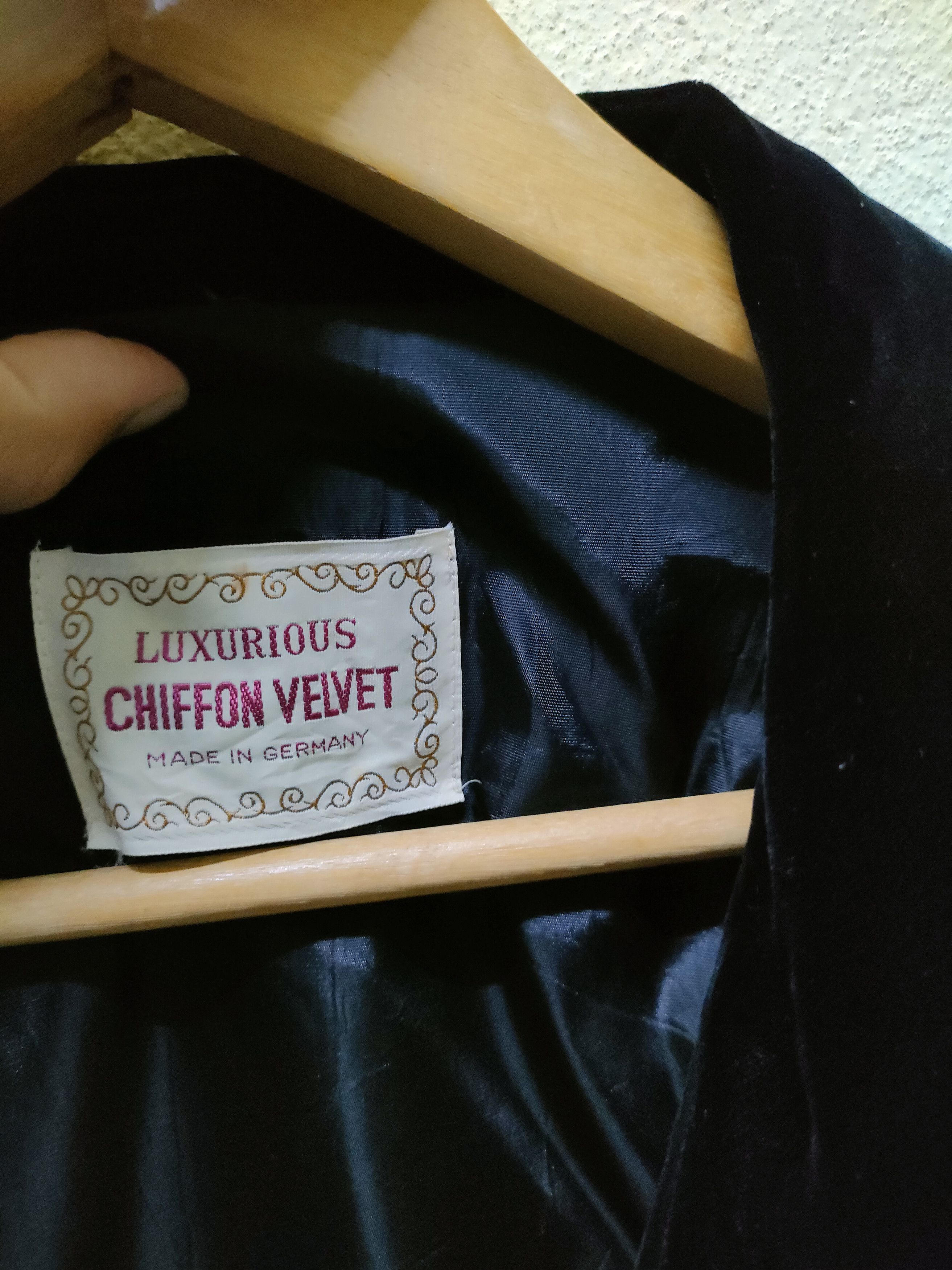 Velvet × Vintage Luxurious Chiffon Velvet Size US L / EU 52-54 / 3 - 8 Thumbnail