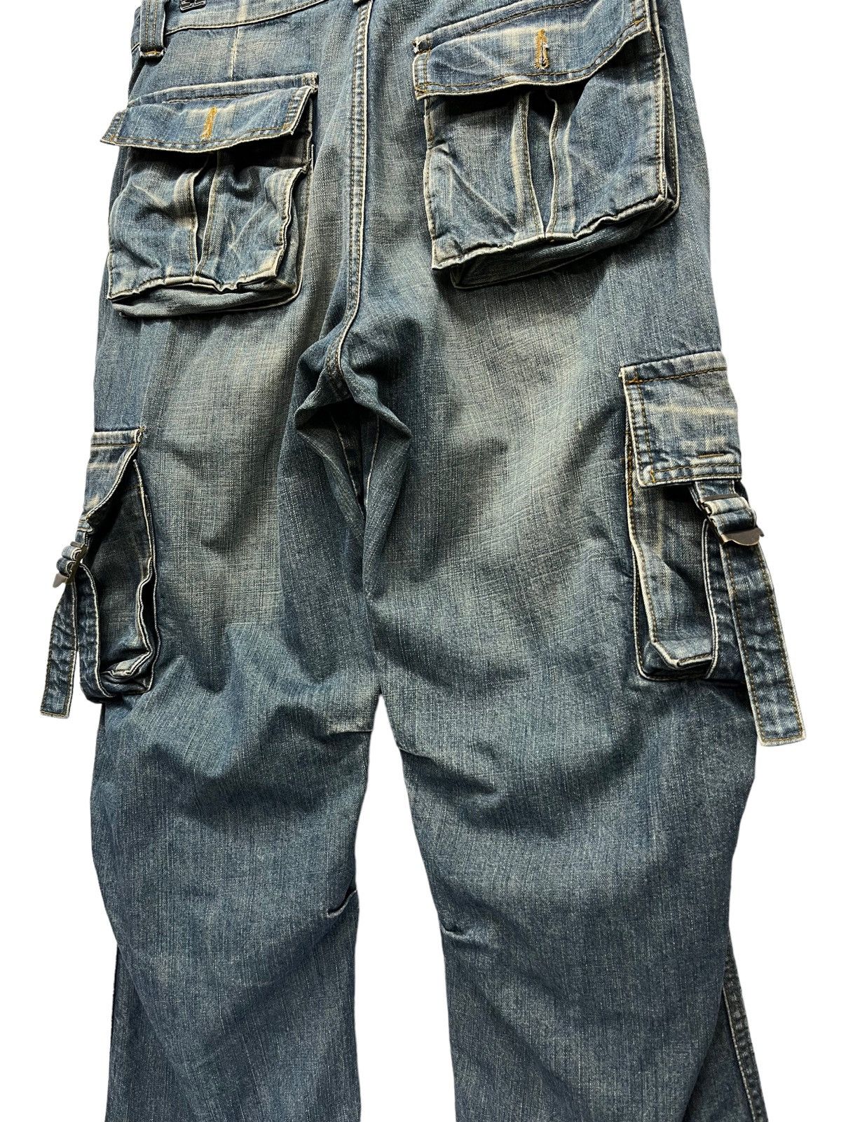 Japanese Brand × Vintage Exclusive Top Weight Cotton Denim Bondage Cargo Thrashed Leg Size US 32 / EU 48 - 10 Thumbnail