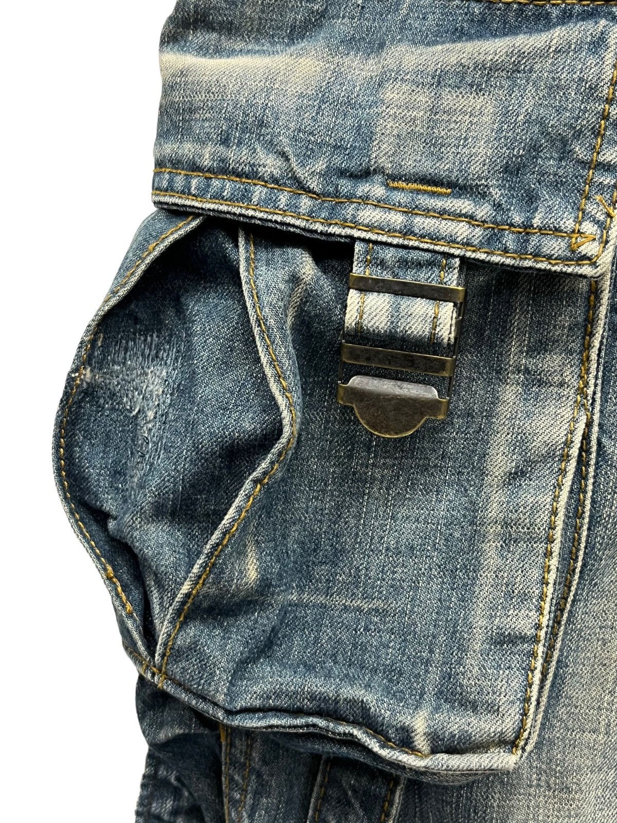 Japanese Brand × Vintage Exclusive Top Weight Cotton Denim Bondage Cargo Thrashed Leg Size US 32 / EU 48 - 4 Thumbnail