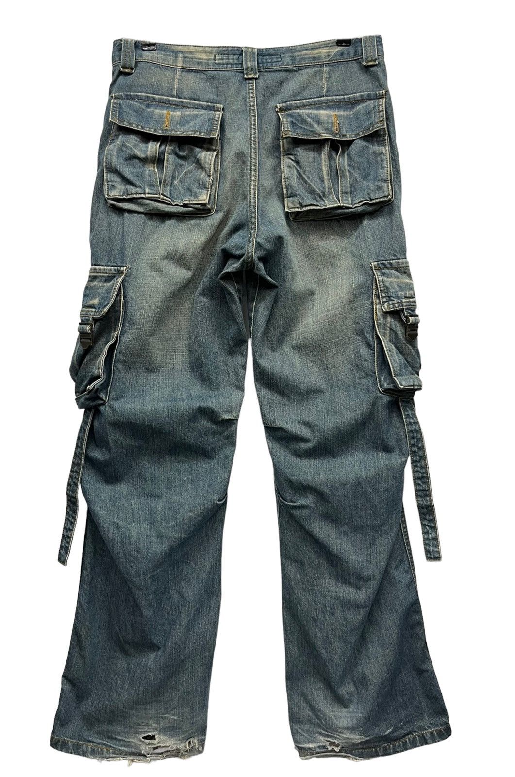 Japanese Brand × Vintage Exclusive Top Weight Cotton Denim Bondage Cargo Thrashed Leg Size US 32 / EU 48 - 7 Thumbnail