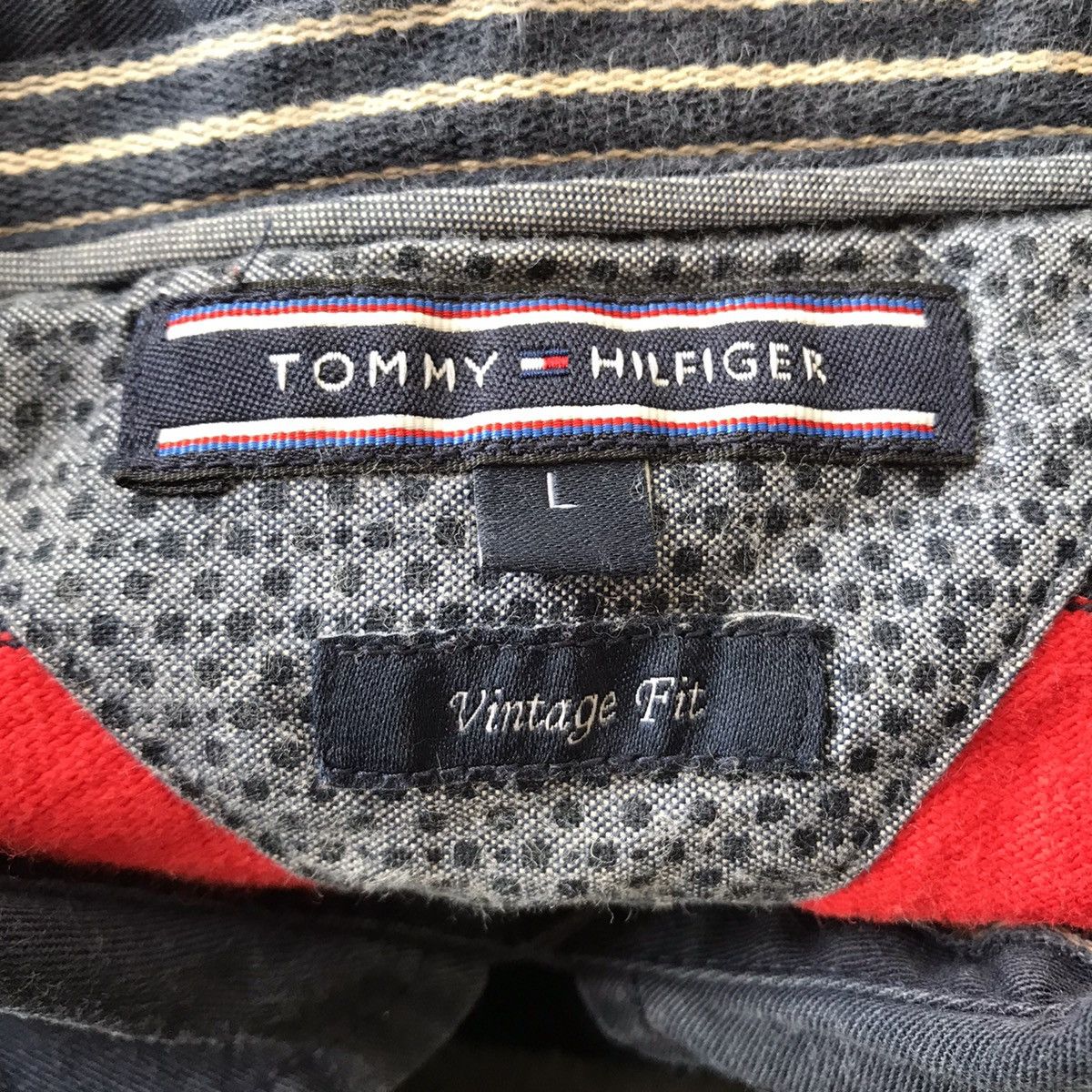 Tommy Hilfiger Tommy Hilfiger Border Striped Long Sleeve T Shirt Size US L / EU 52-54 / 3 - 4 Thumbnail
