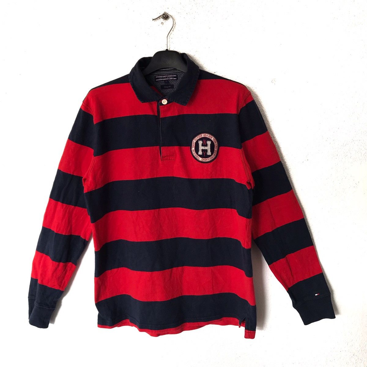 Tommy Hilfiger Tommy Hilfiger Border Striped Long Sleeve T Shirt Size US L / EU 52-54 / 3 - 1 Thumbnail