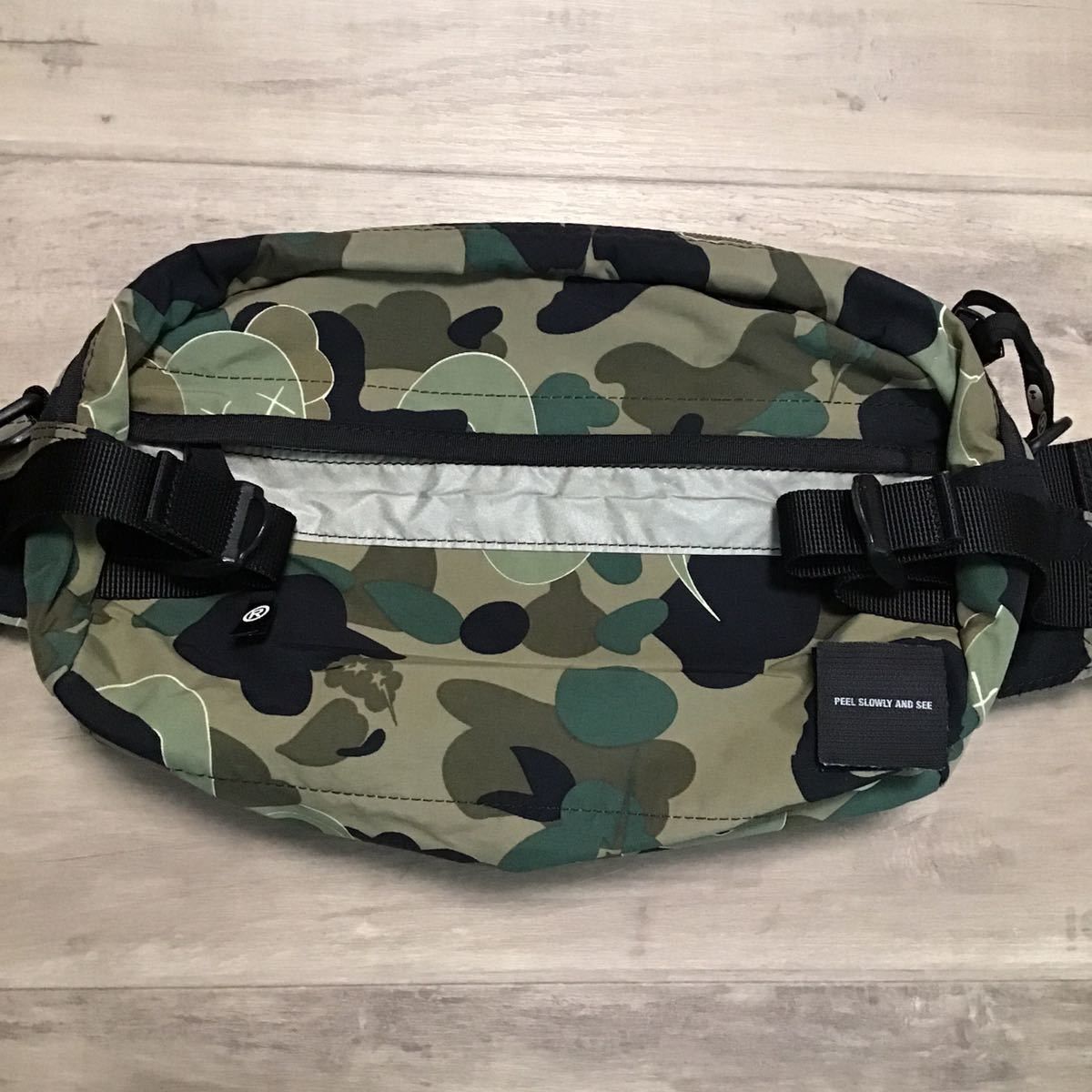 Bape × Kaws BAPE × kaws waist bag bendy 1st camo a bathing ape NIGO Size ONE SIZE - 2 Thumbnail