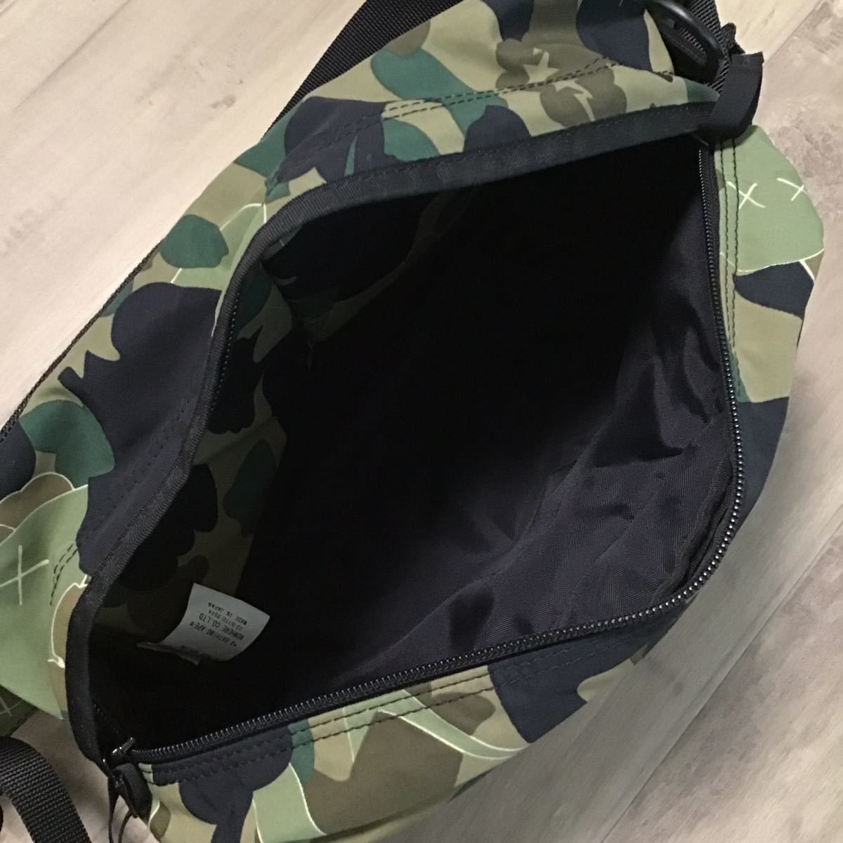 Bape × Kaws BAPE × KAWS waist bag bendy 1st camo a bathing ape NIGO Size ONE SIZE - 3 Thumbnail