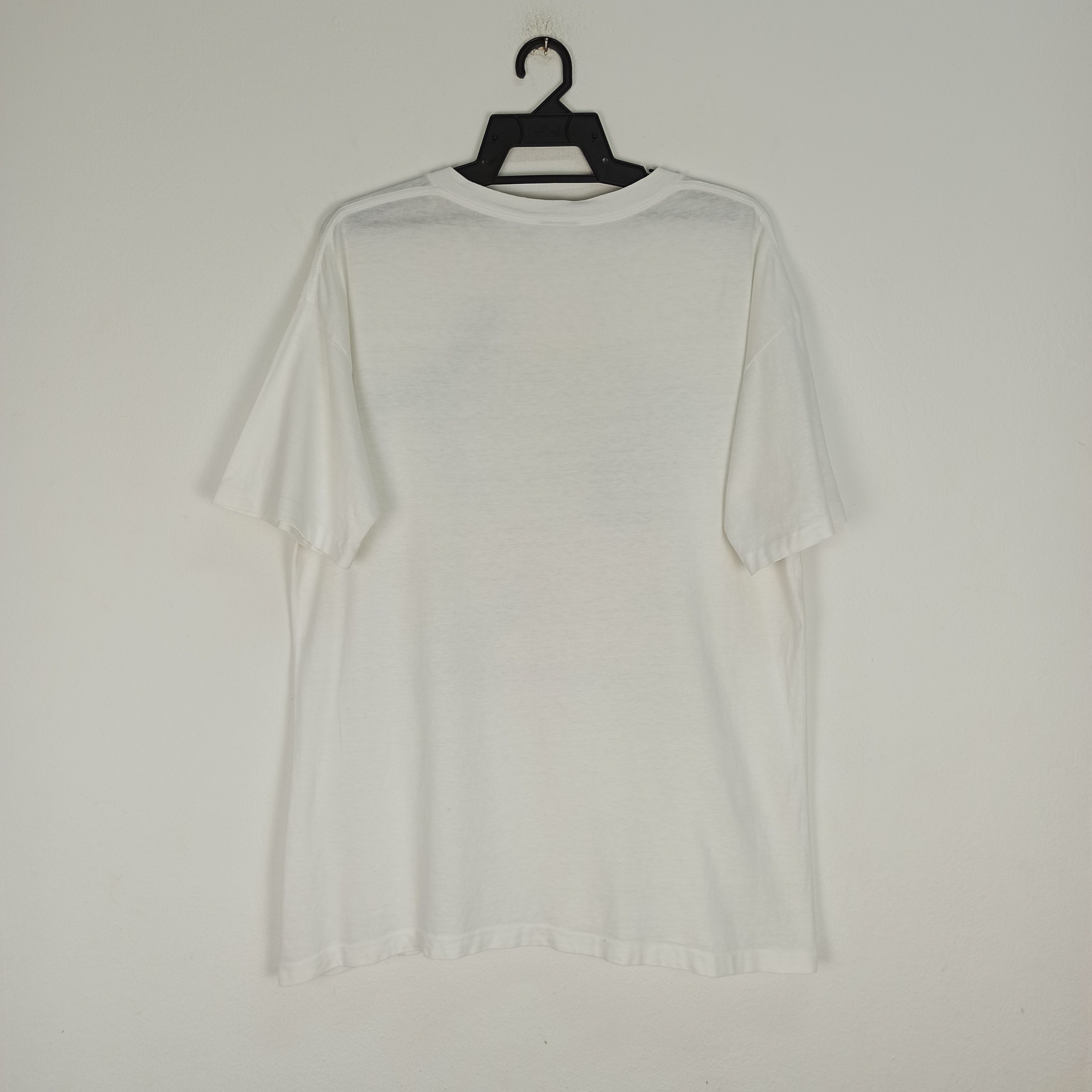 Banana Republic 🔥Rare🔥 Banana Republic Nice design Tshirt Size US L / EU 52-54 / 3 - 5 Thumbnail