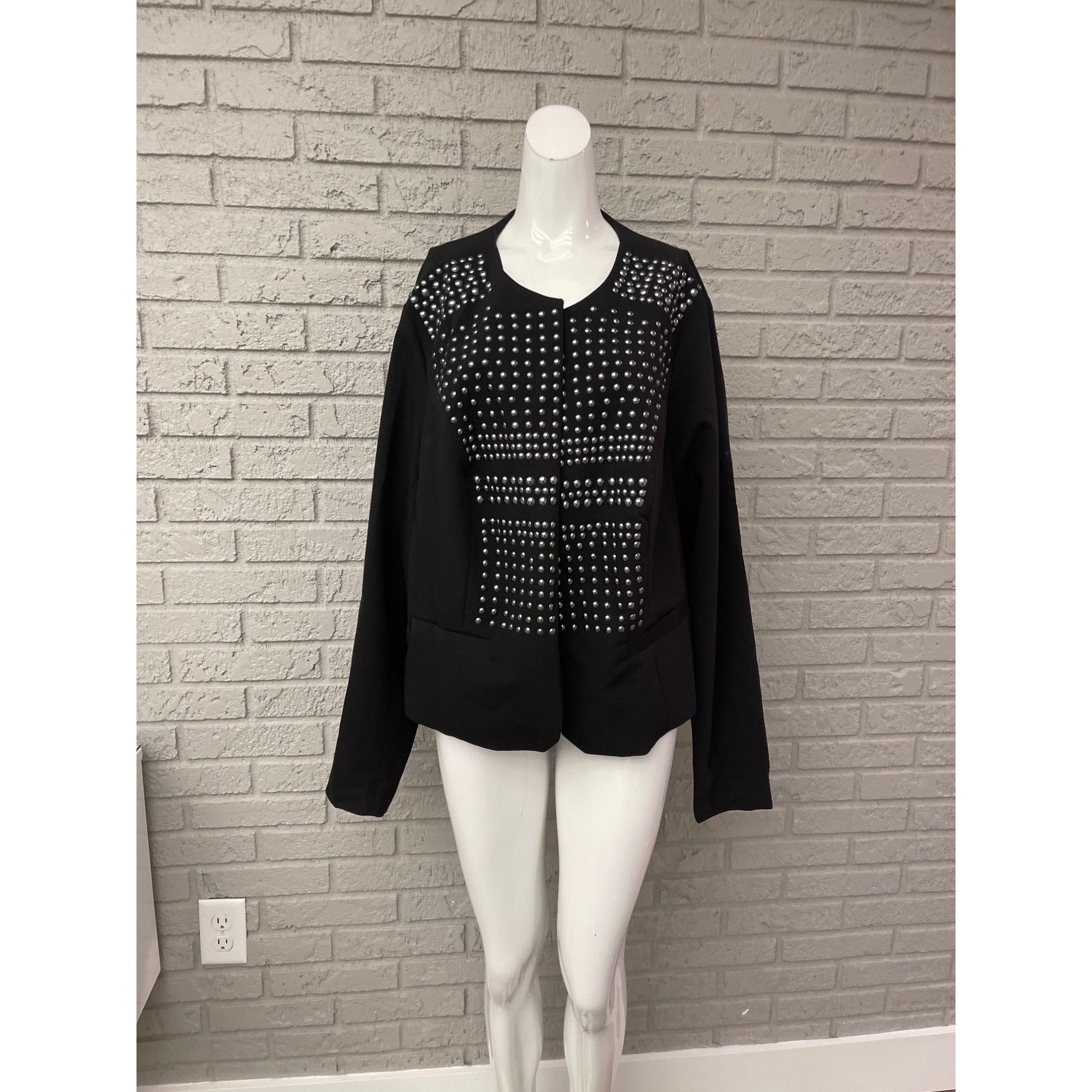 Torrid Studded Open Front Blazer Size 3 NWT