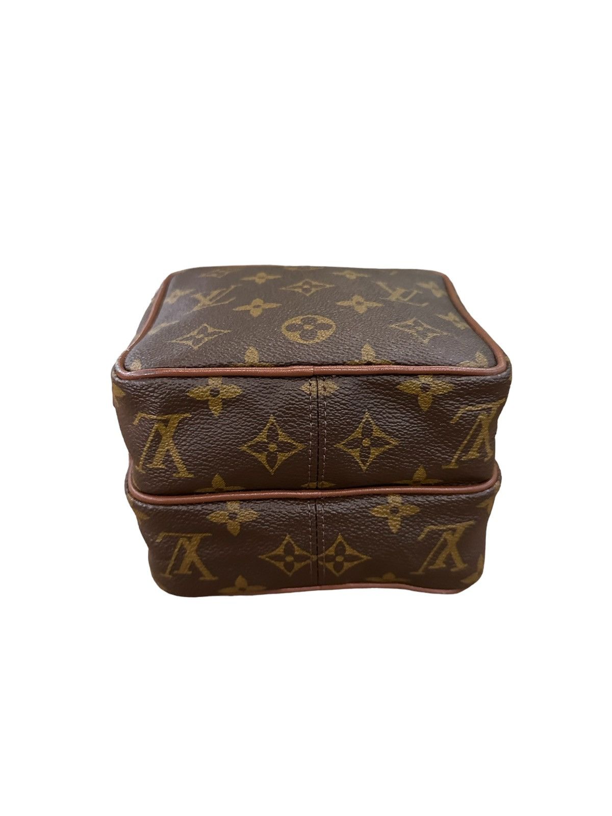Louis Vuitton × Vintage RARE VINTAGE LOUIS VUITTON MINI AMAZON CROSSBODY BAG Size ONE SIZE - 9 Thumbnail