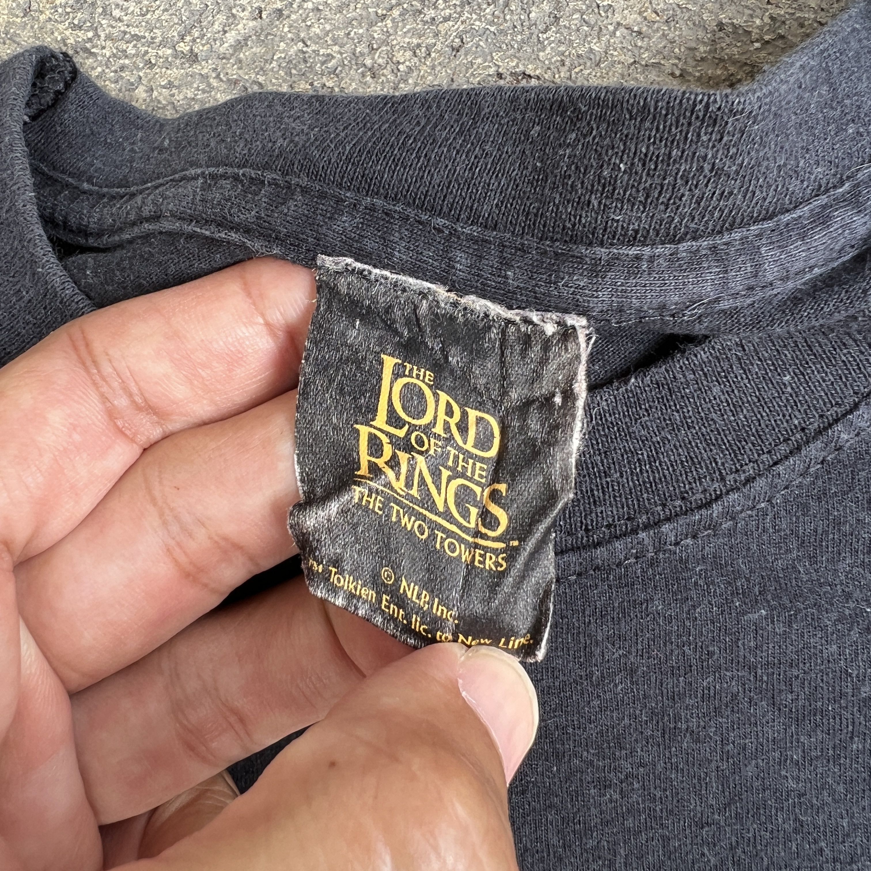 Vintage Vintage Lord of the Rings Two Towers Legolas Promo Tee Size US L / EU 52-54 / 3 - 4 Thumbnail