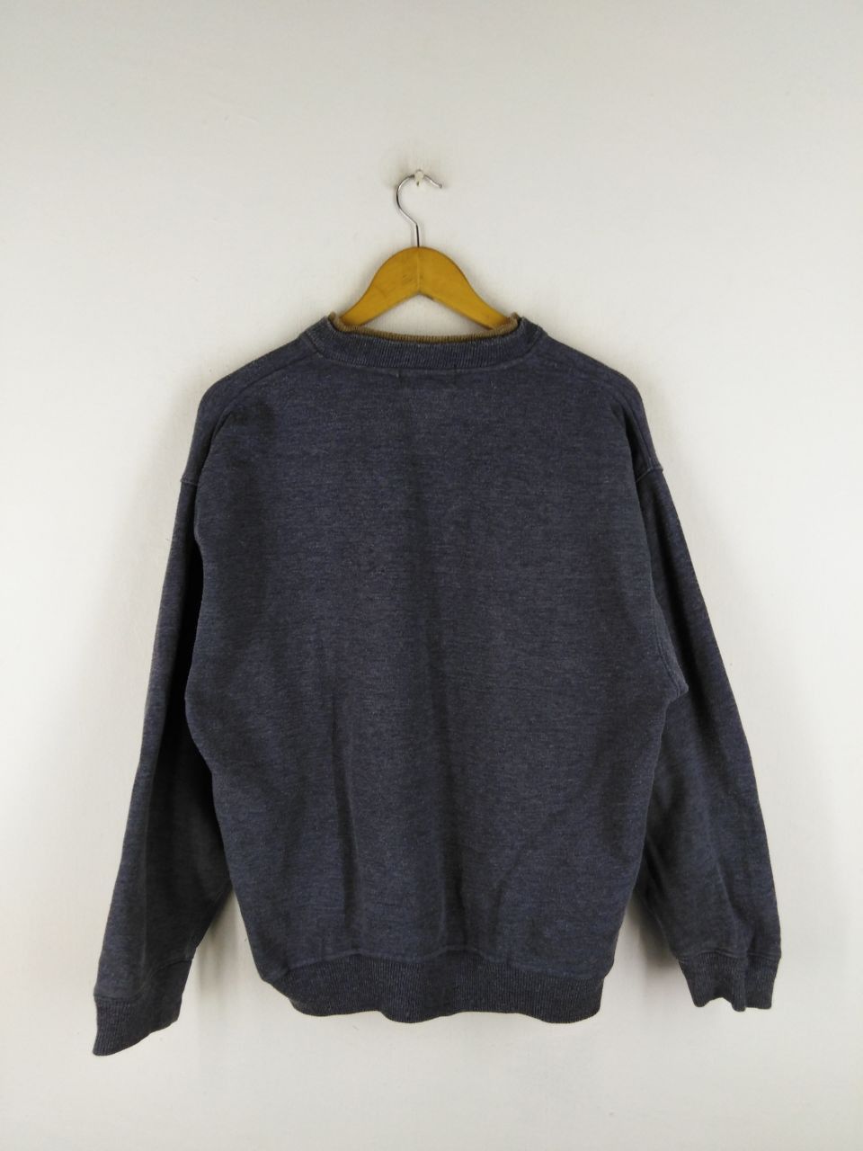 Japanese Brand CLASSICS SPORTS SWEATSHIRT Size US L / EU 52-54 / 3 - 5 Thumbnail