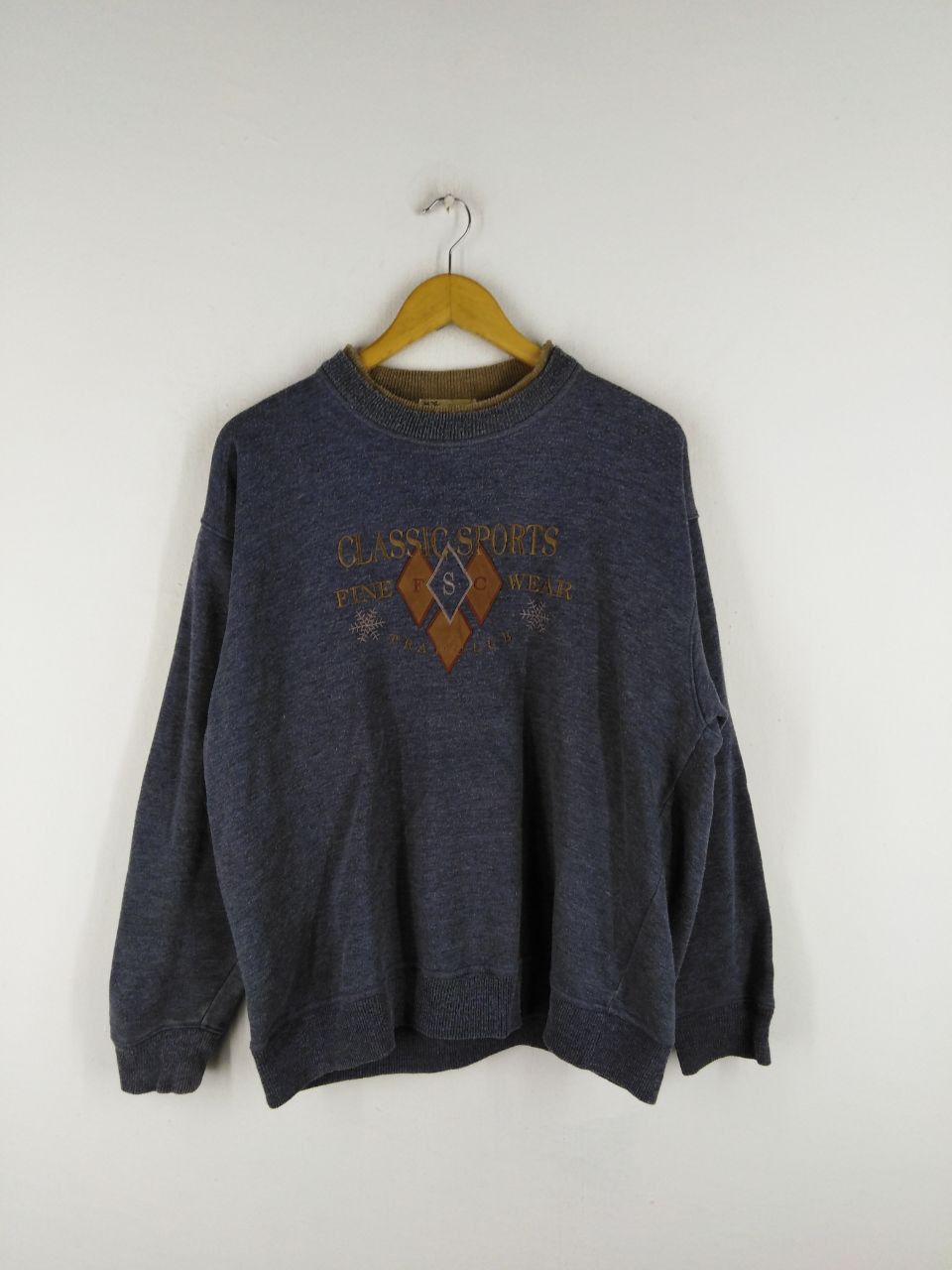 Japanese Brand CLASSICS SPORTS SWEATSHIRT Size US L / EU 52-54 / 3 - 1 Thumbnail