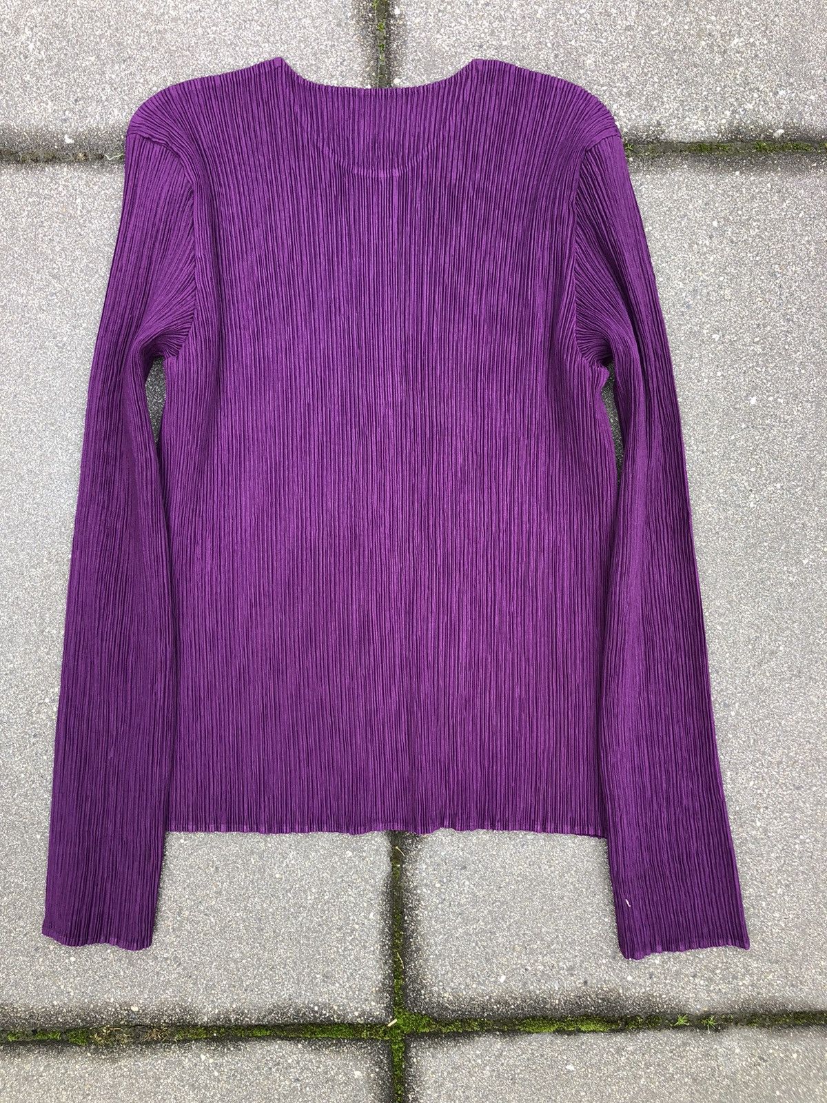 Issey Miyake Fits size M 2001 Issey Miyake Pleats Please longsleeve Size US S / EU 44-46 / 1 - 3 Thumbnail