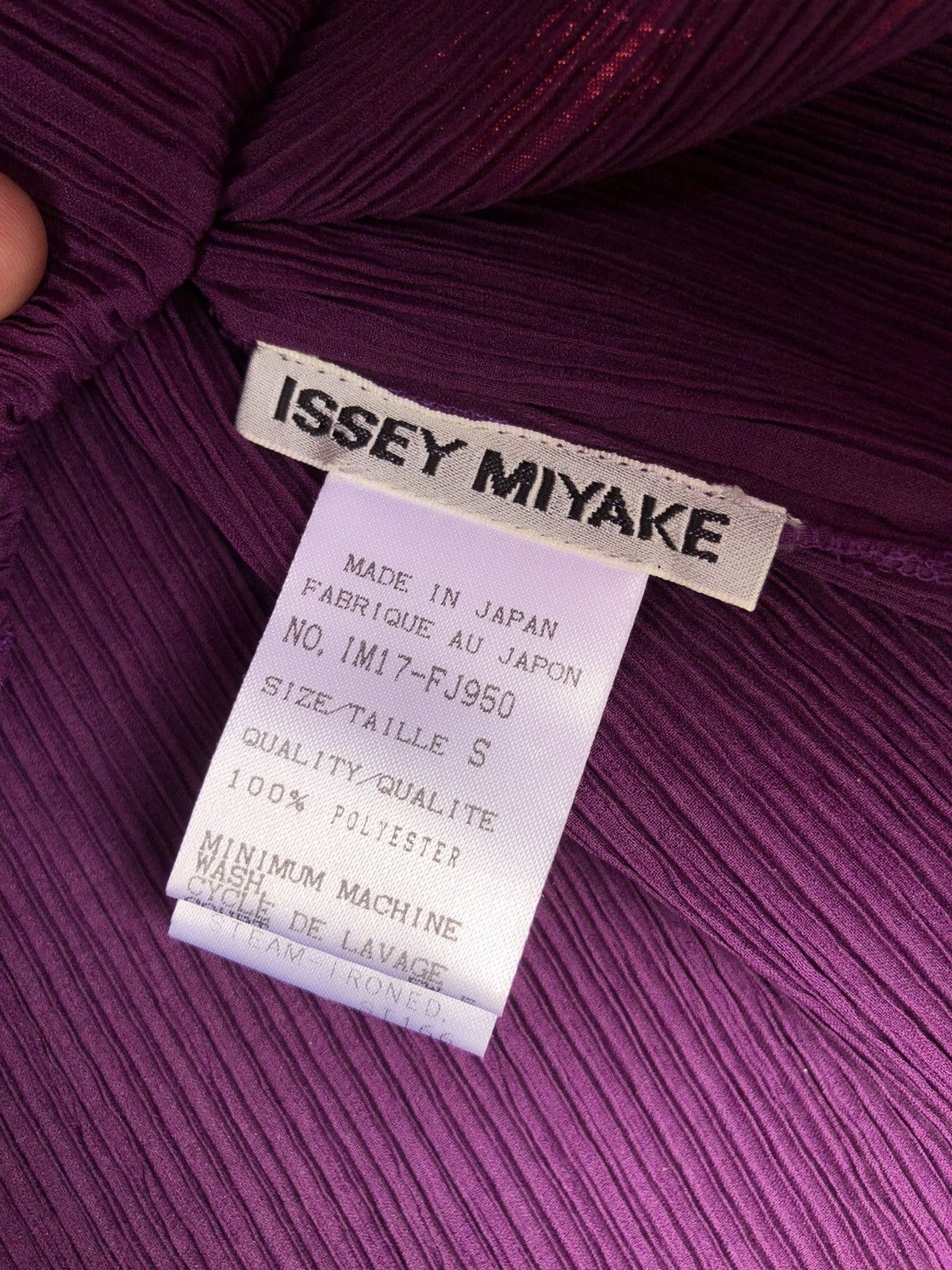 Issey Miyake Fits size M 2001 Issey Miyake Pleats Please longsleeve Size US S / EU 44-46 / 1 - 4 Thumbnail