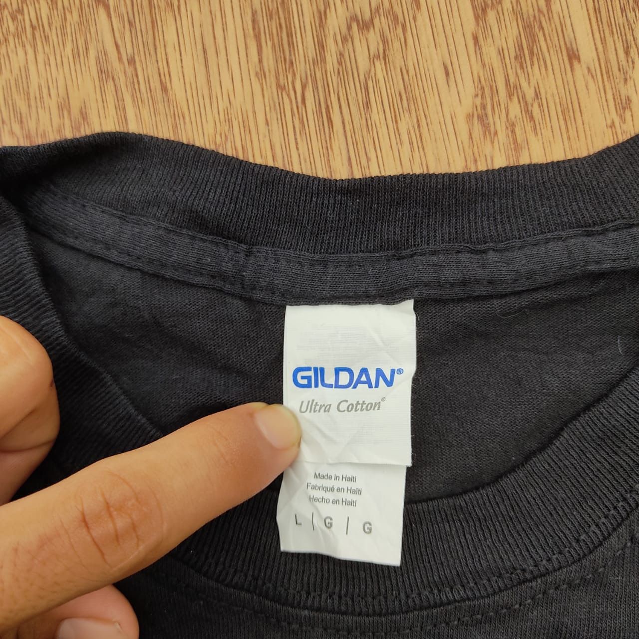Gildan × Vintage Vintage Tee D - 26 young bucks Size US L / EU 52-54 / 3 - 4 Thumbnail
