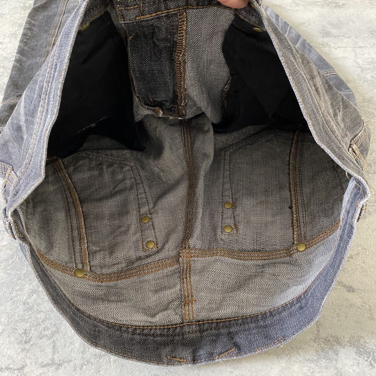 Matsuda Nicole Hideaways Curved Leg Whisker Washed Cropped Jeans Size US 33 - 9 Thumbnail