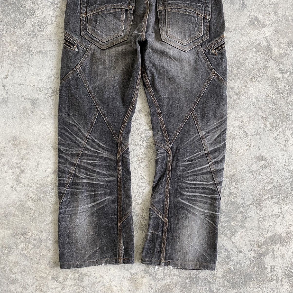 Matsuda Nicole Hideaways Curved Leg Whisker Washed Cropped Jeans Size US 33 - 12 Thumbnail