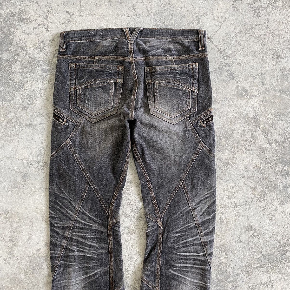Matsuda Nicole Hideaways Curved Leg Whisker Washed Cropped Jeans Size US 33 - 11 Thumbnail