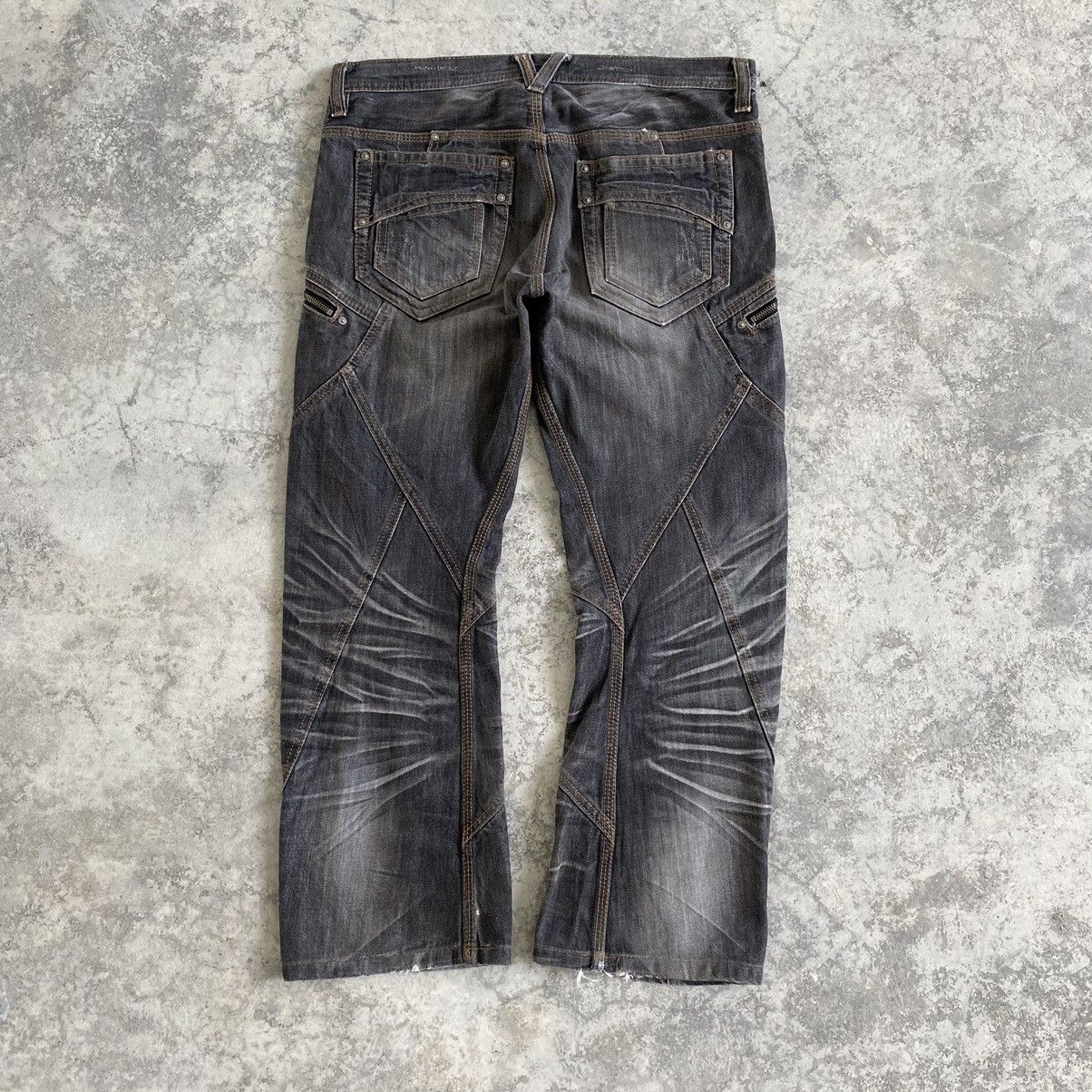 Matsuda Nicole Hideaways Curved Leg Whisker Washed Cropped Jeans Size US 33 - 10 Thumbnail