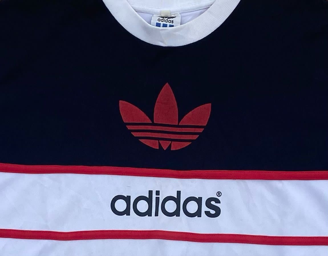 Adidas × Vintage Vintage Tee D - 27 adidas Size US M / EU 48-50 / 2 - 2 Thumbnail
