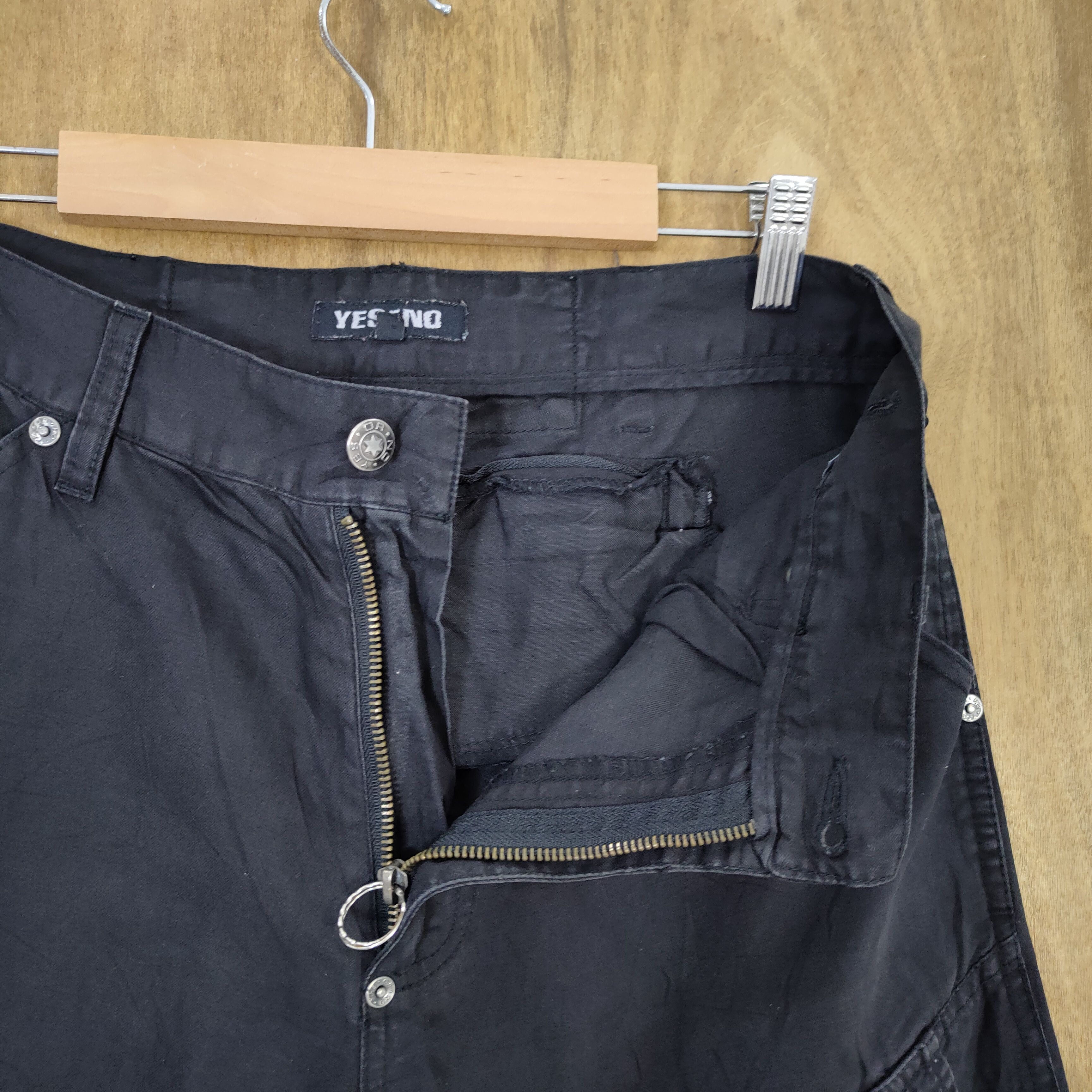 Japanese Brand VINTAGE YES OR NO BACK POCKET FLARE CARGO PANTS Size US 30 / EU 46 - 12 Thumbnail