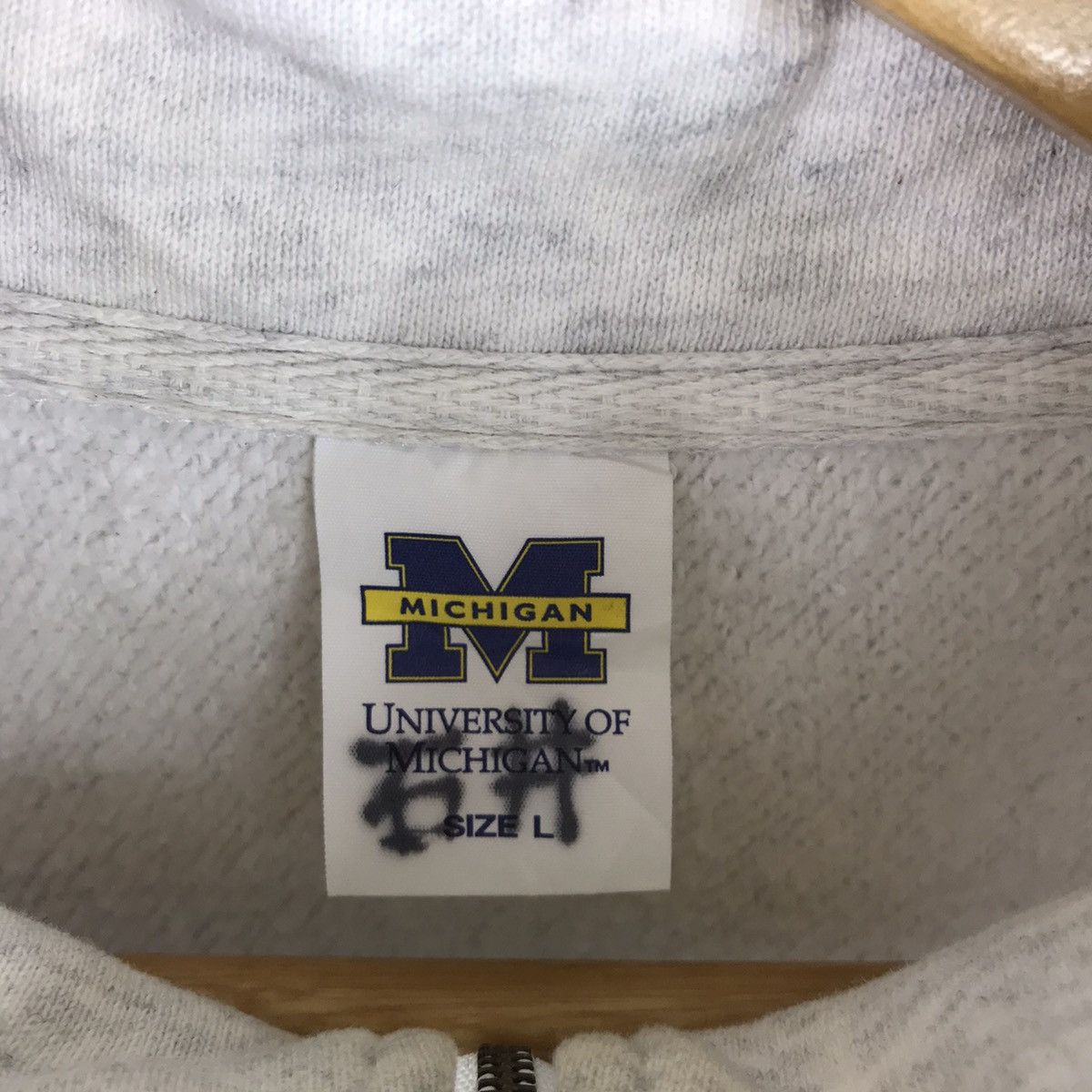 Vintage Vintage 90s University of Michigan Half Zipper Sweatshirt Size US L / EU 52-54 / 3 - 6 Thumbnail