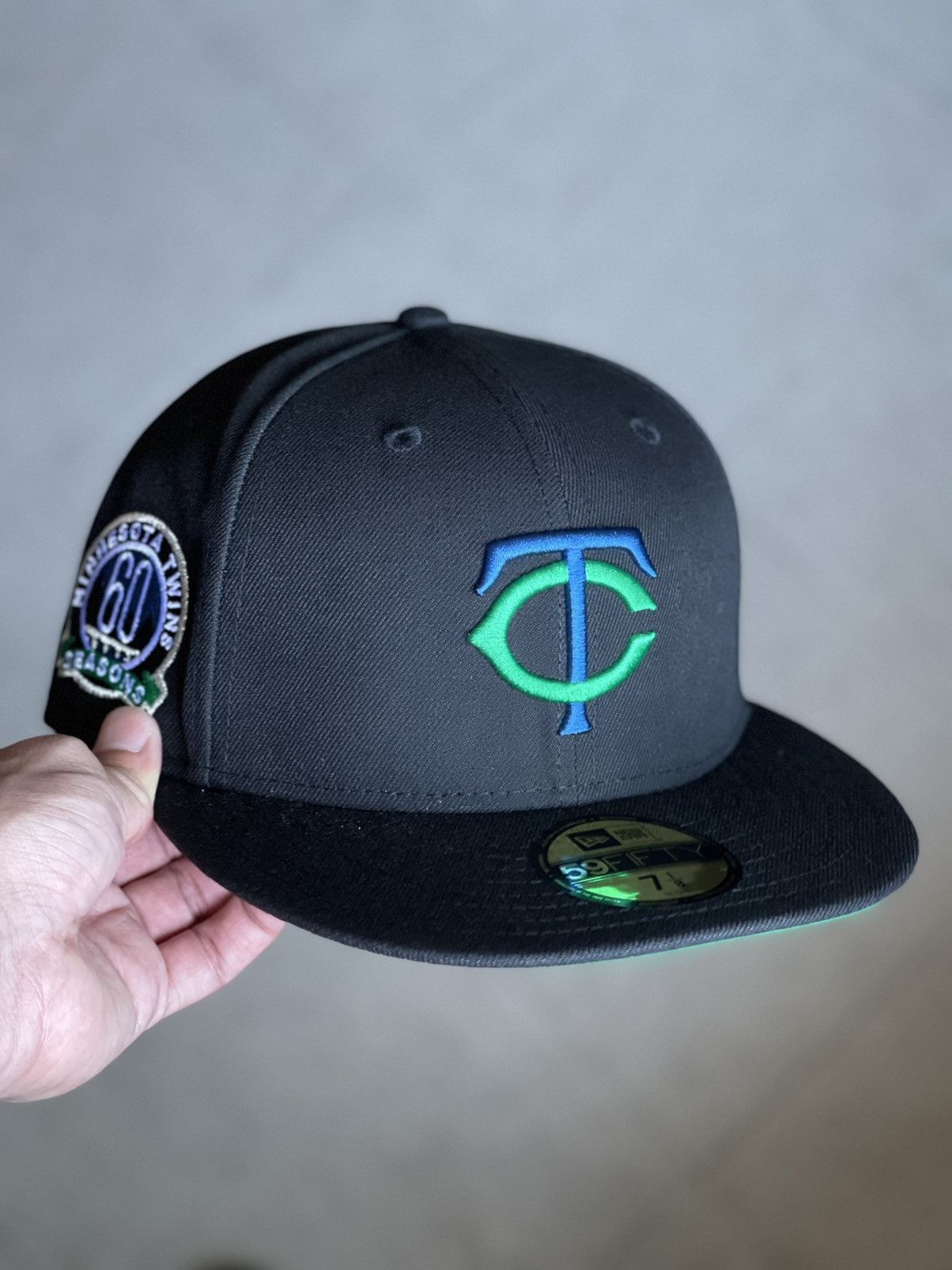 image of 7 1/8 Hat Club Exclusive “Nba Crossover” Minnesota Twins in Black, Men's