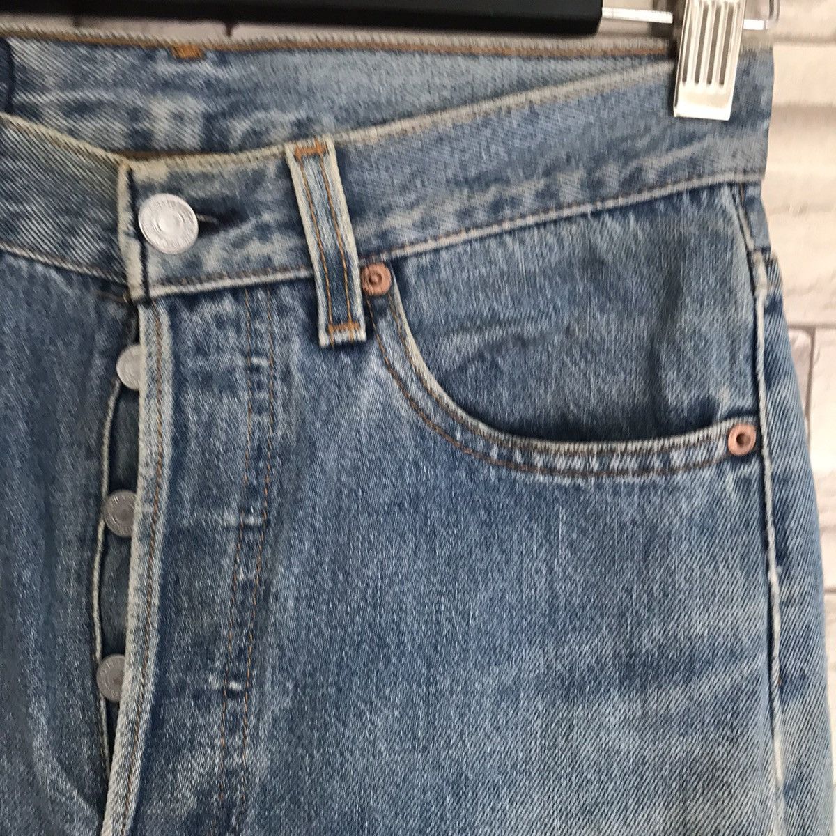 Levi's Vtg 80s Levis 501 Jeans Dirty Faded Lightwash Made in USA Size US 28 / EU 44 - 7 Thumbnail