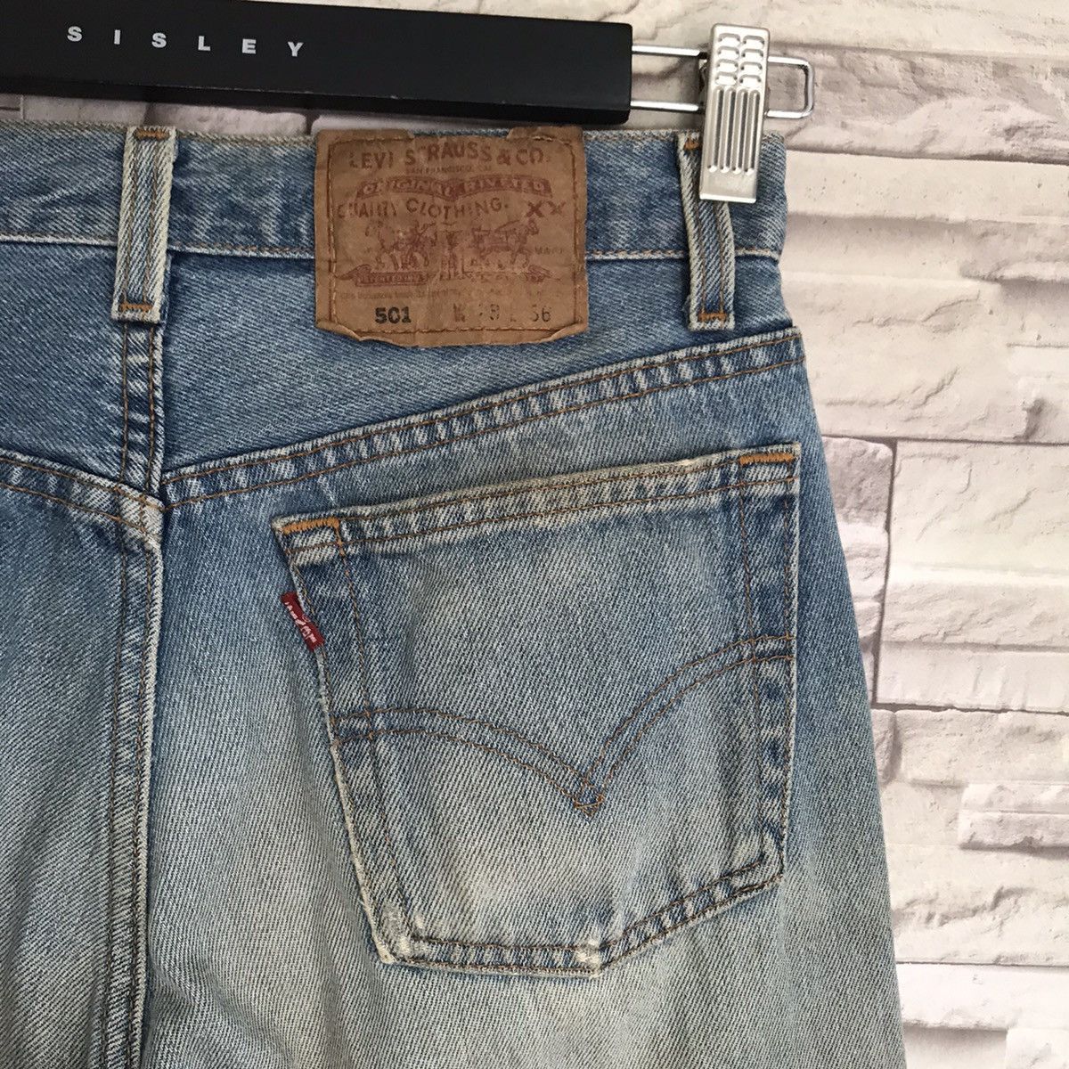 Levi's Vtg 80s Levis 501 Jeans Dirty Faded Lightwash Made in USA Size US 28 / EU 44 - 12 Thumbnail