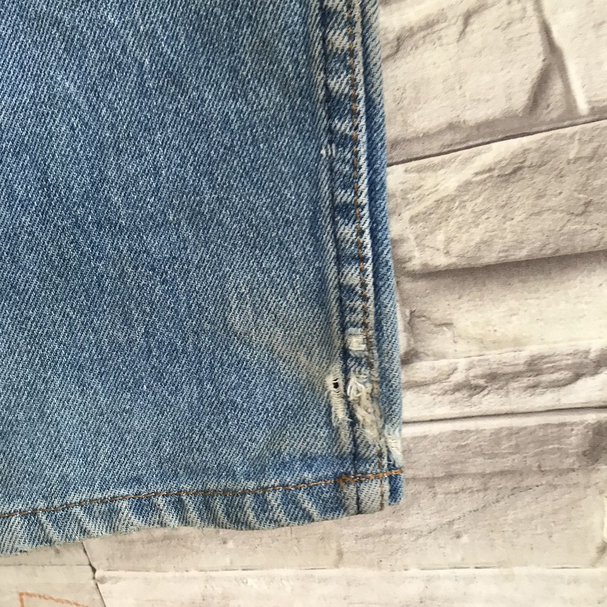 Levi's Vtg 80s Levis 501 Jeans Dirty Faded Lightwash Made in USA Size US 28 / EU 44 - 8 Thumbnail