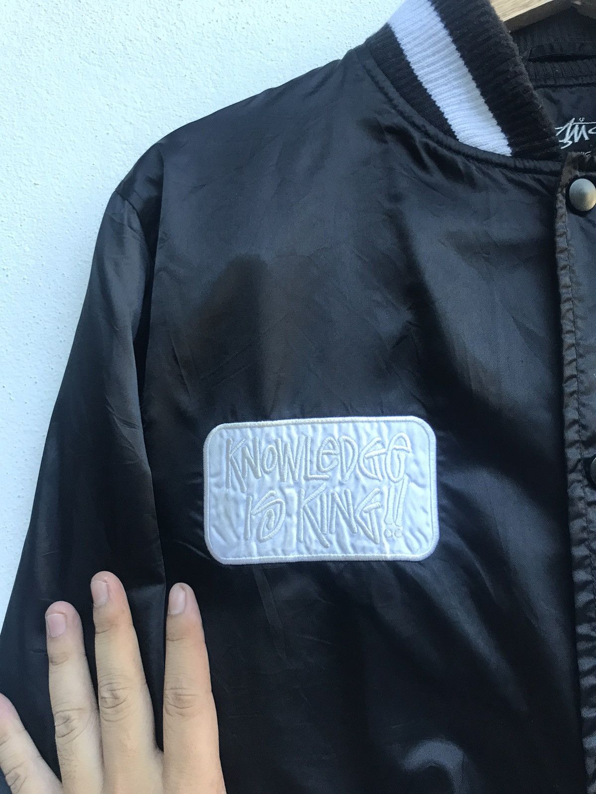 Stussy Stussy ‘Knowledge is King’ Satin Varsity Jacket Size US S / EU 44-46 / 1 - 6 Thumbnail