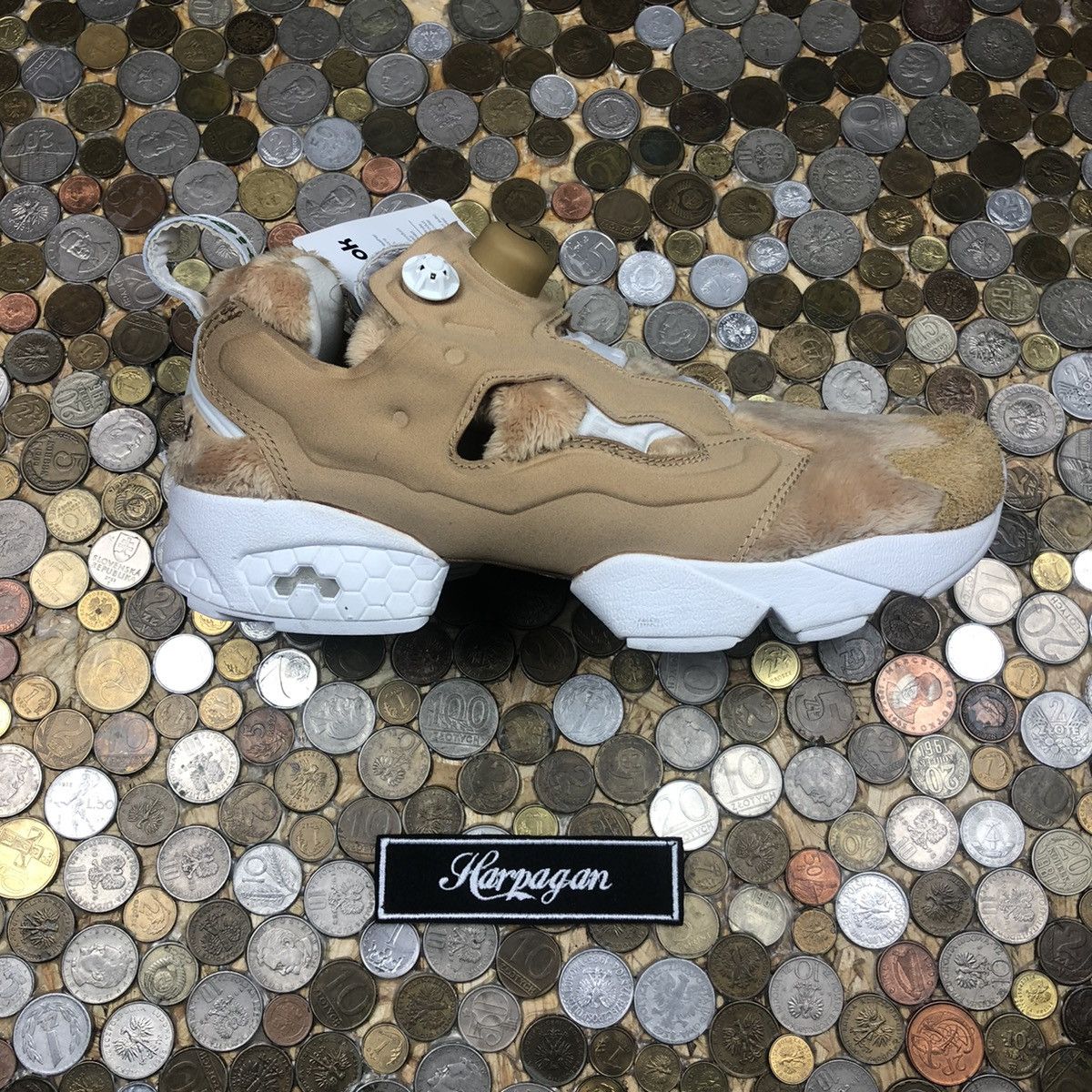 Reebok Ted 2 x InstaPump Fury Angry Ted Size US 7.5 / IT 37.5 - 1 Thumbnail