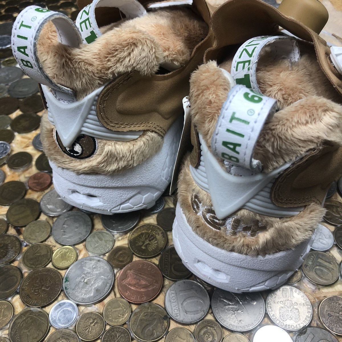 Reebok Ted 2 x InstaPump Fury Angry Ted Size US 7.5 / IT 37.5 - 5 Thumbnail