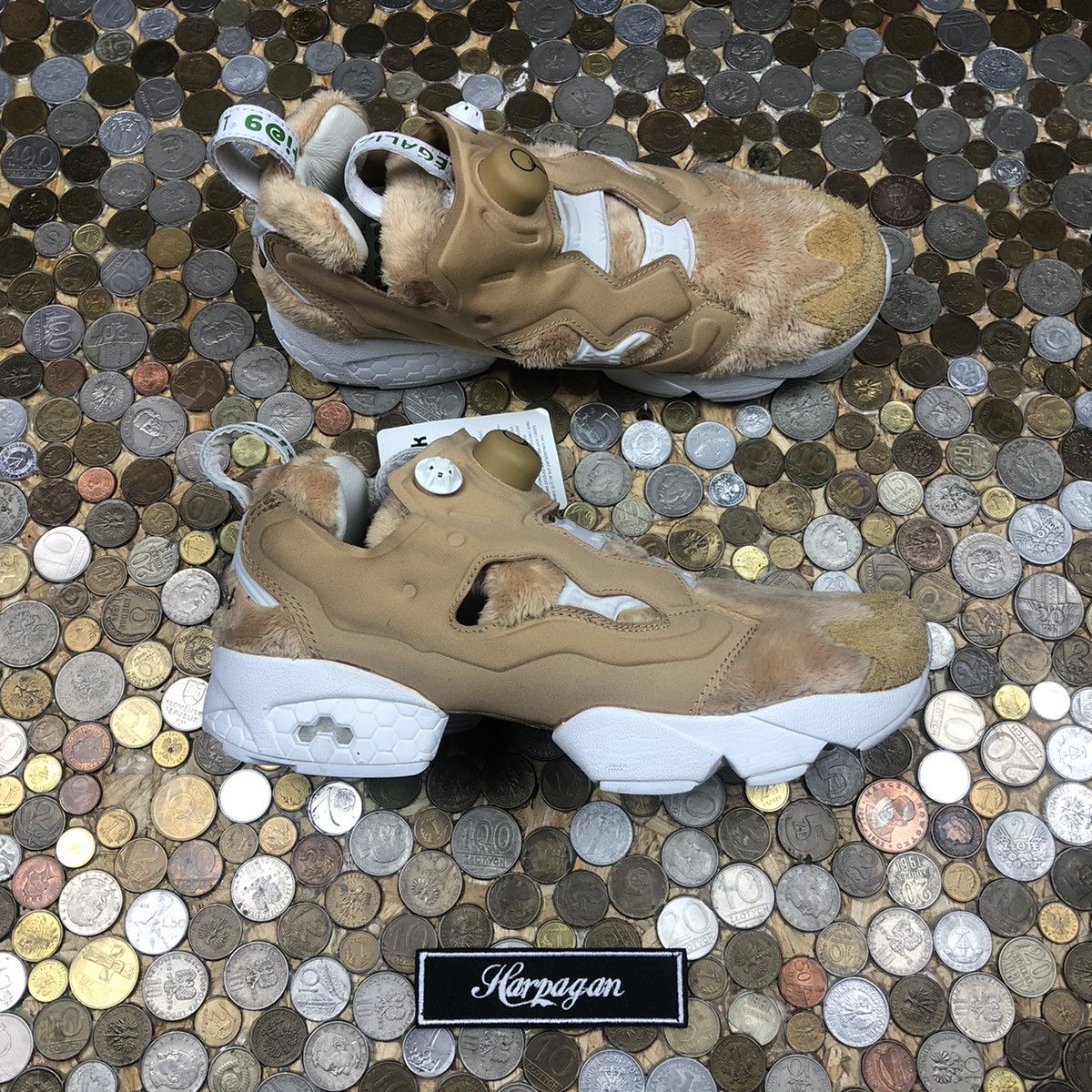 Reebok Ted 2 x InstaPump Fury Angry Ted Size US 7.5 / IT 37.5 - 2 Thumbnail