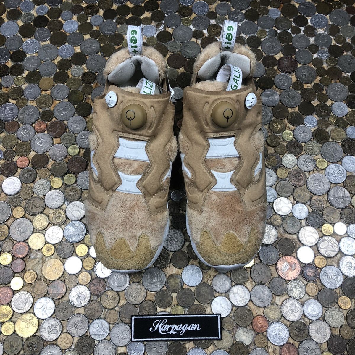 Reebok Ted 2 x InstaPump Fury Angry Ted Size US 7.5 / IT 37.5 - 3 Thumbnail
