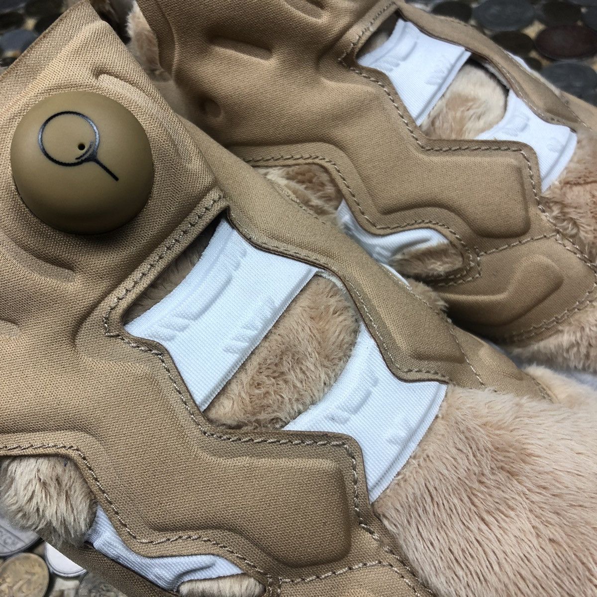 Reebok Ted 2 x InstaPump Fury Angry Ted Size US 7.5 / IT 37.5 - 4 Thumbnail